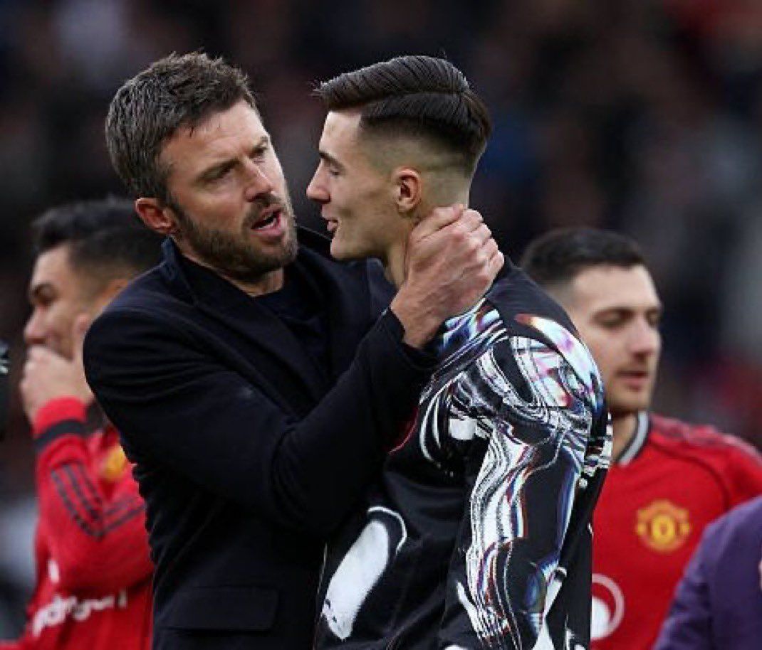 G-406fbWwAAqcoK.jfif