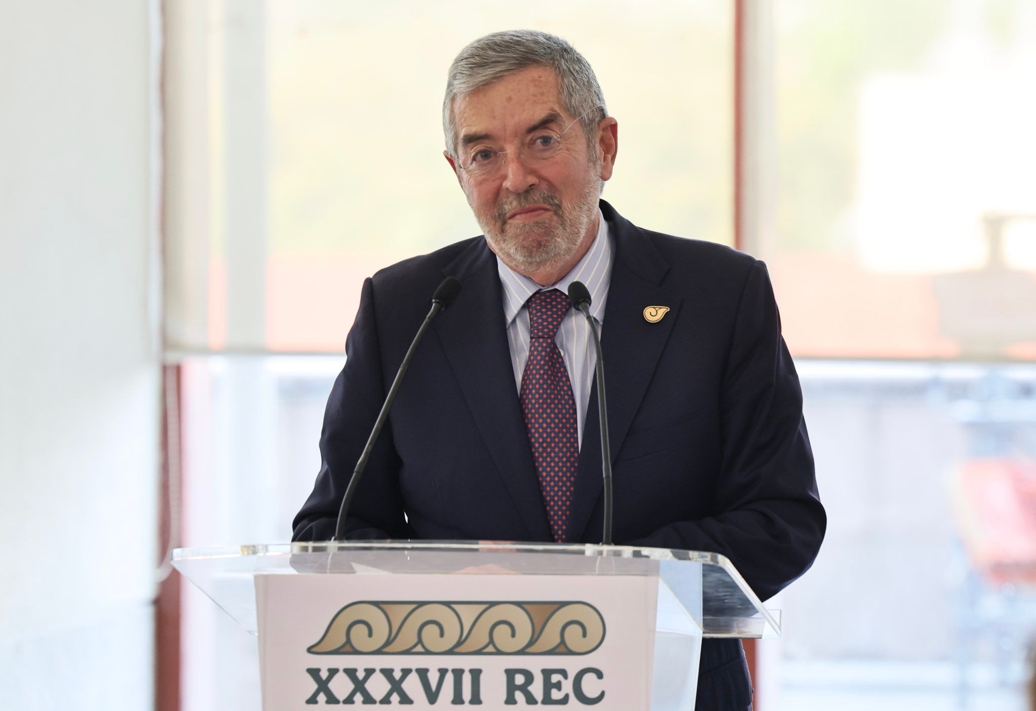 G-BJIldW4AAGiVk.jfif