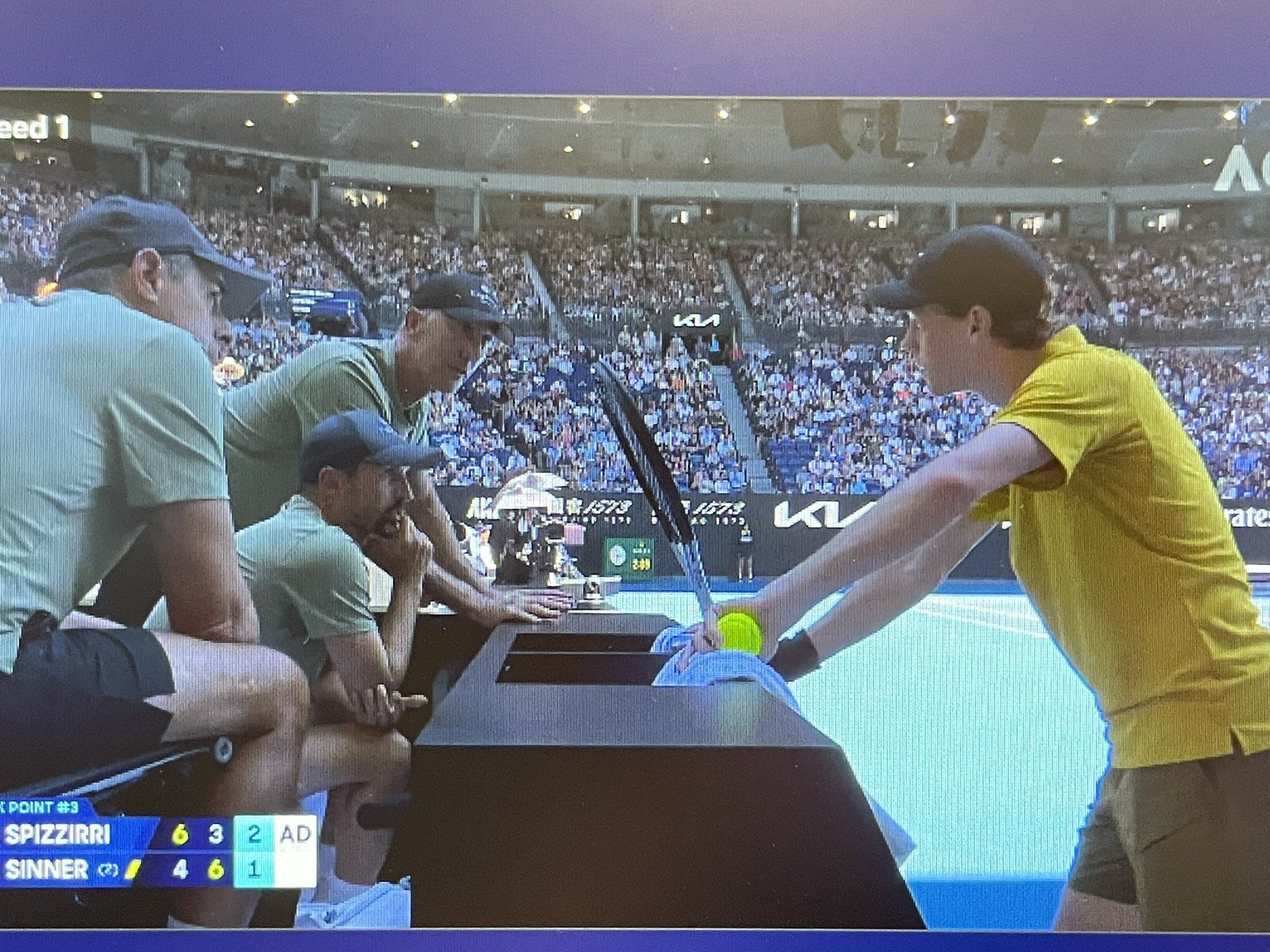 G_byb74WYAEqPi0.jfif