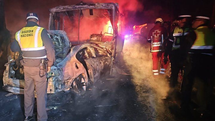 G_fTCJ8WsAAe6w1.jfif