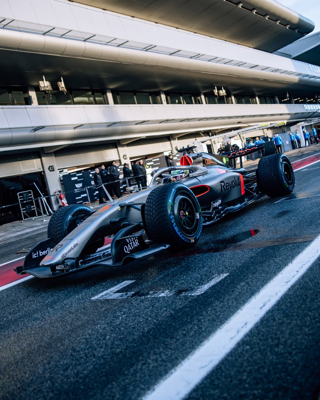 G_nFZj_W8AAlOio.jfif