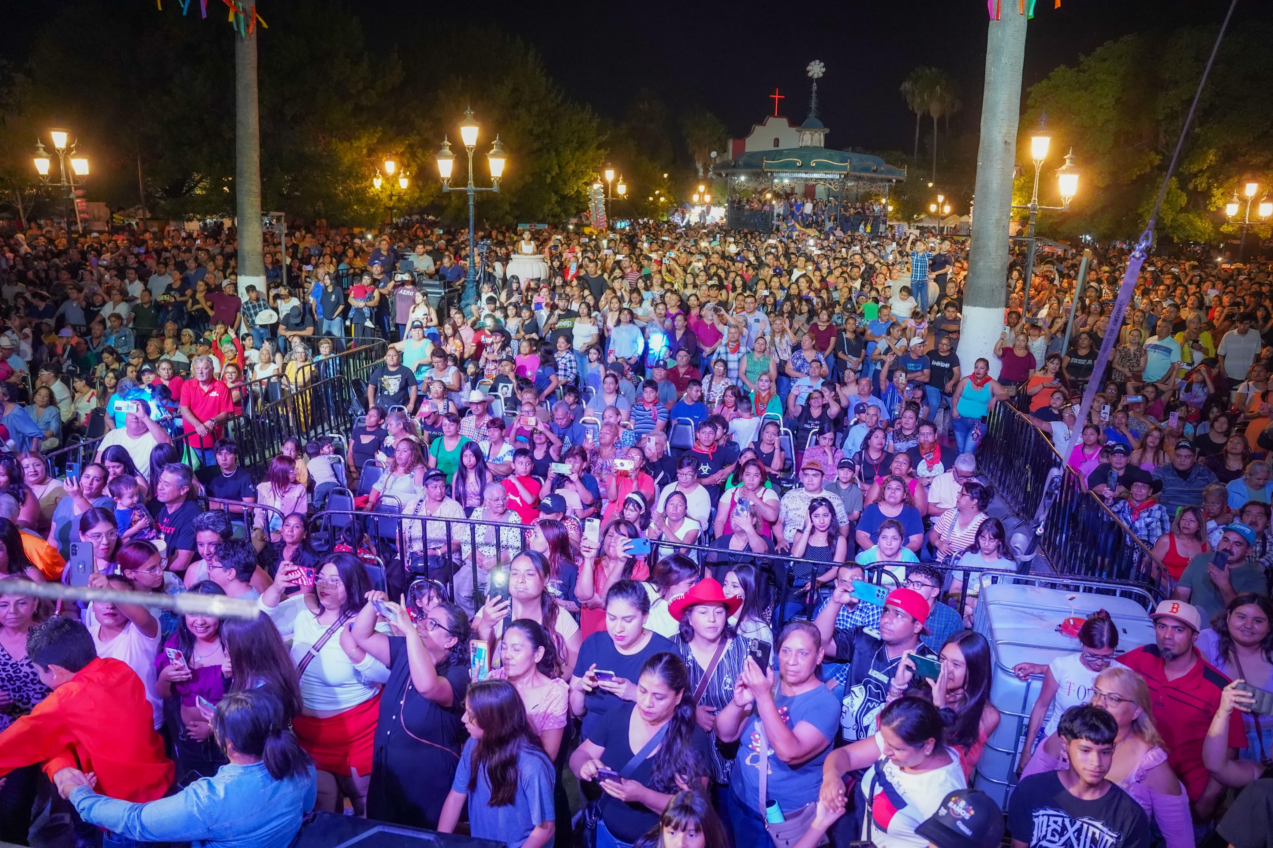 Gran arranque del Ramos Fest 2025 con tradición, sabor y música