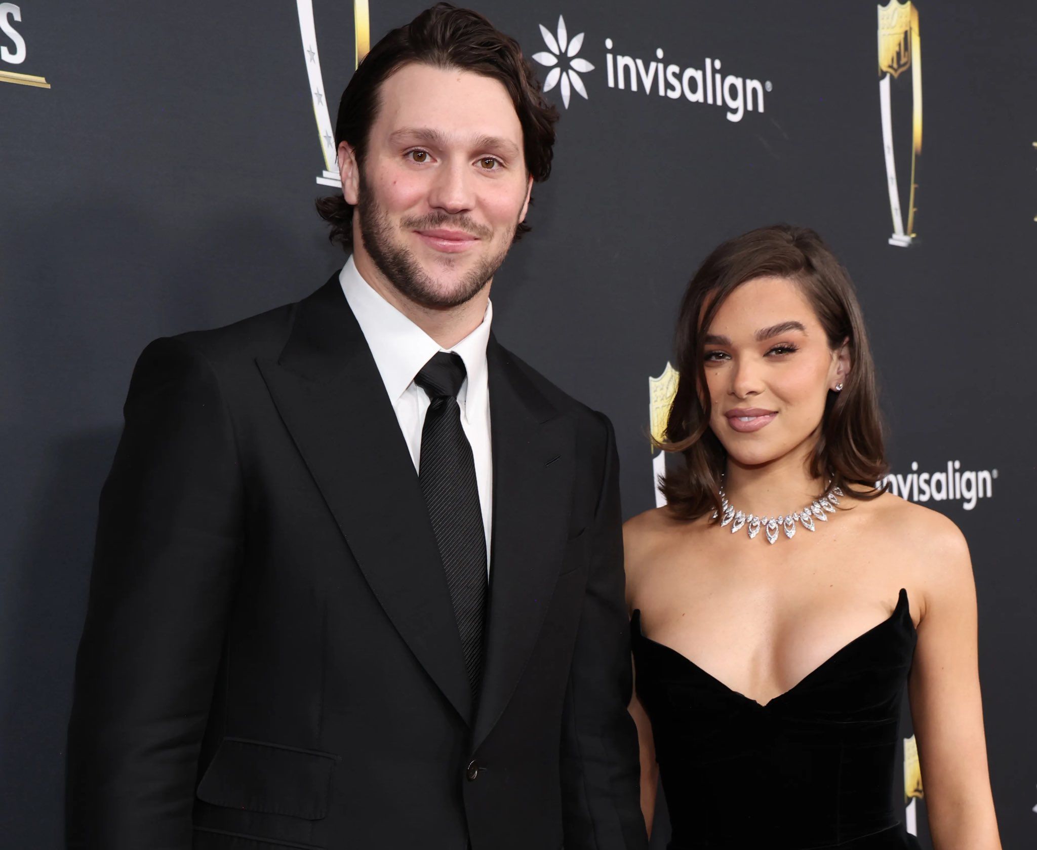 GsUieLpa0AAim03.jfif