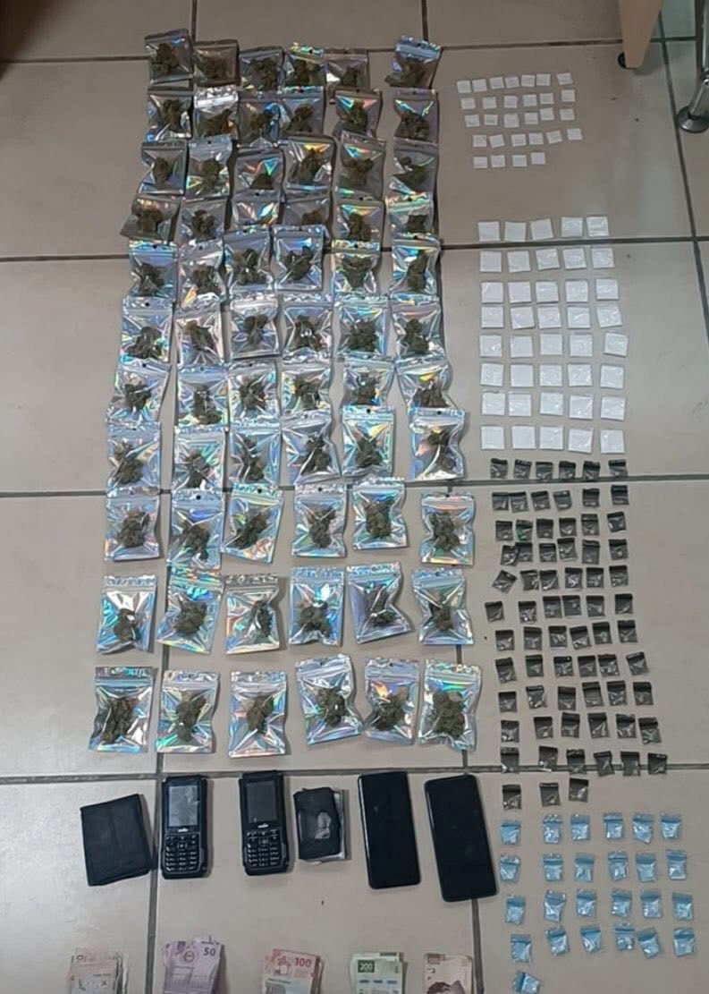 Guardia Estatal asegura a cuatro presuntos narcomenudistas