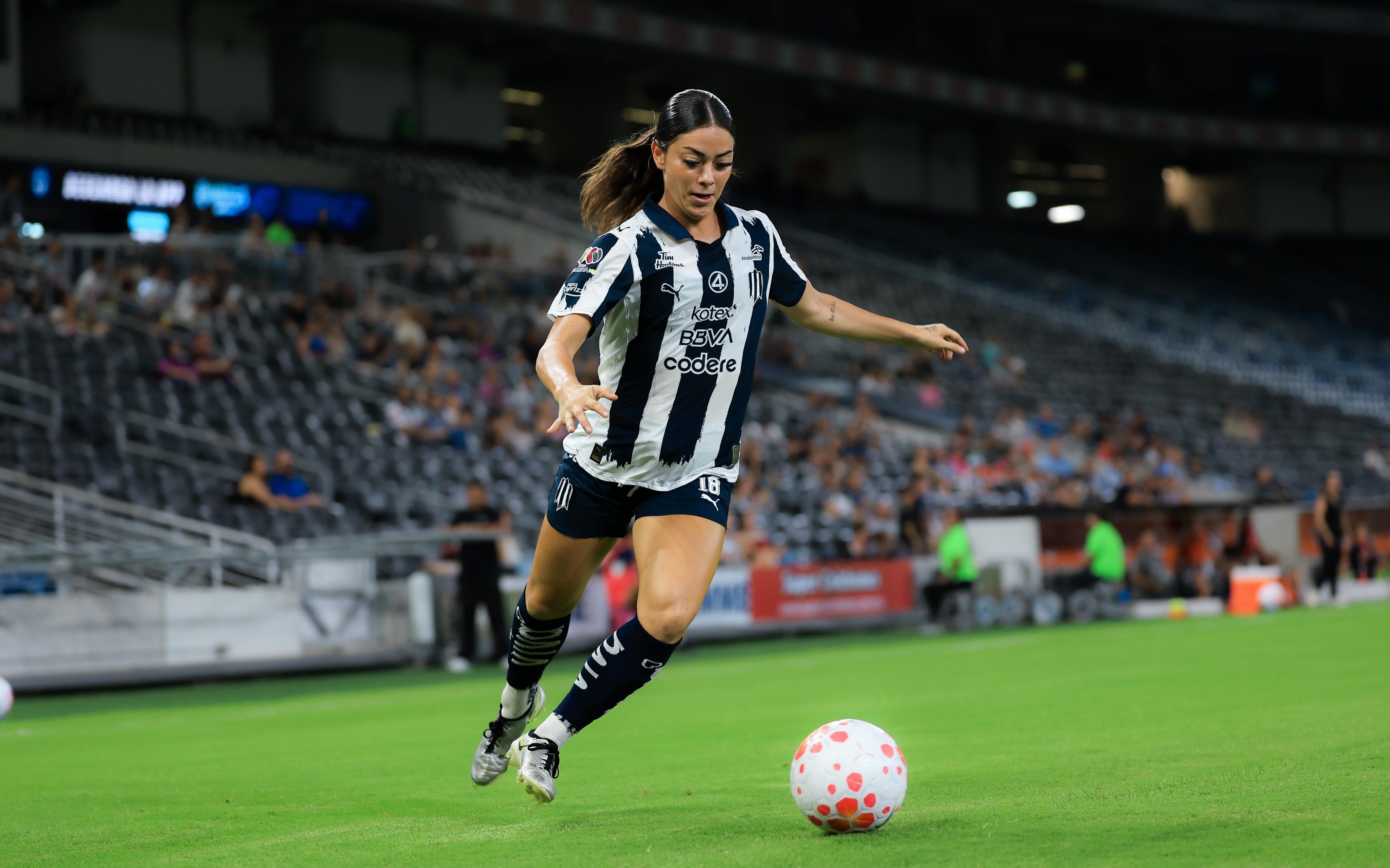 GwwG6xrWkAA75bQ.jfif