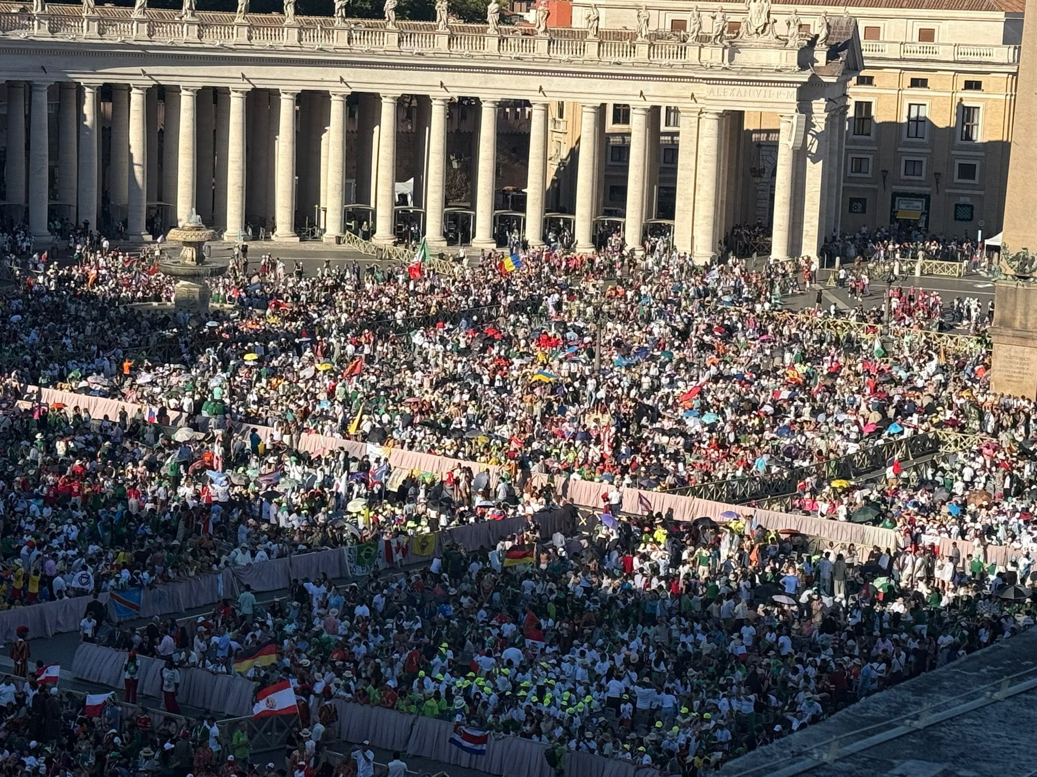 GxDa86UWoAAYfIq.jfif