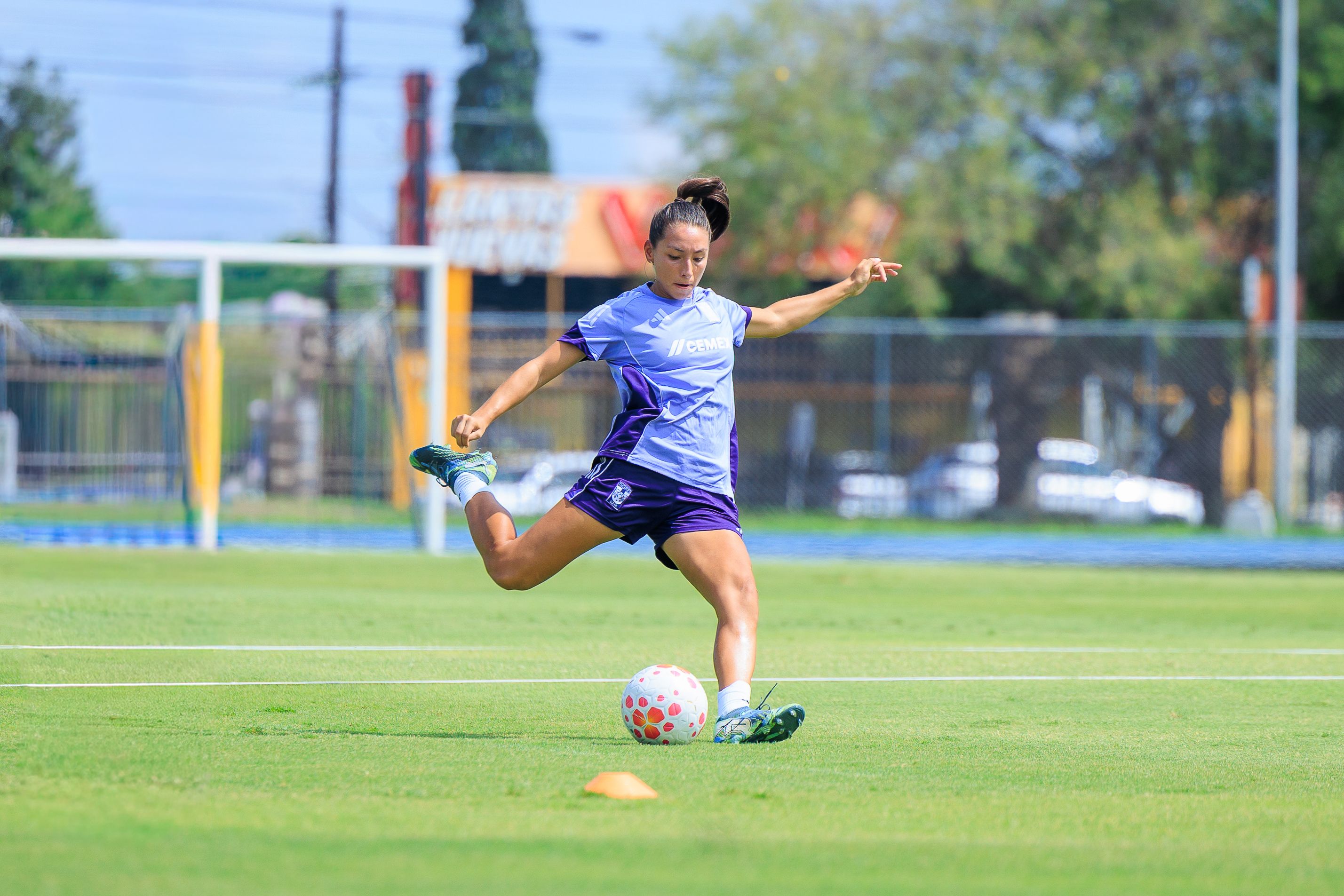 GzIz1BOWwAEG3Bh.jfif