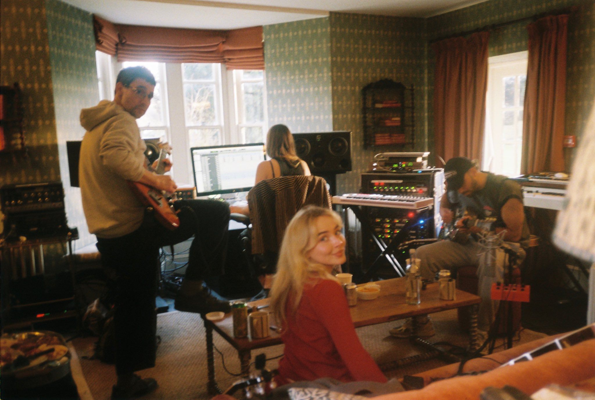 GzfdVMtaUAAx6ad.jfif