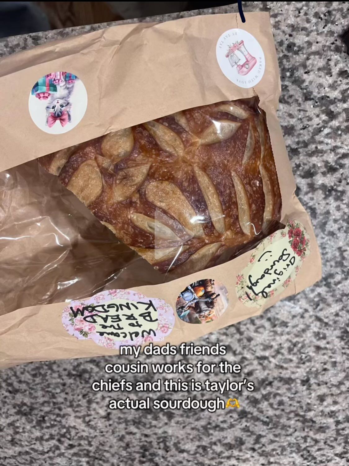 GzsqFZhWwAAZveM.jfif