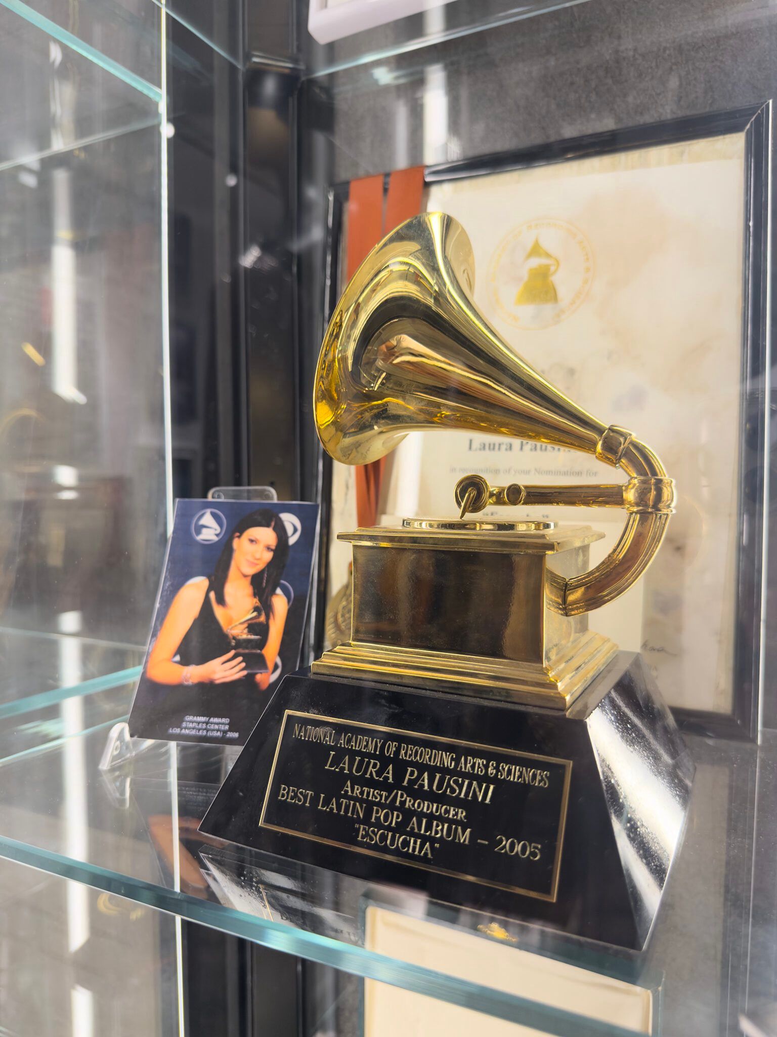 GzsrKmUXkAAXNwY.jfif