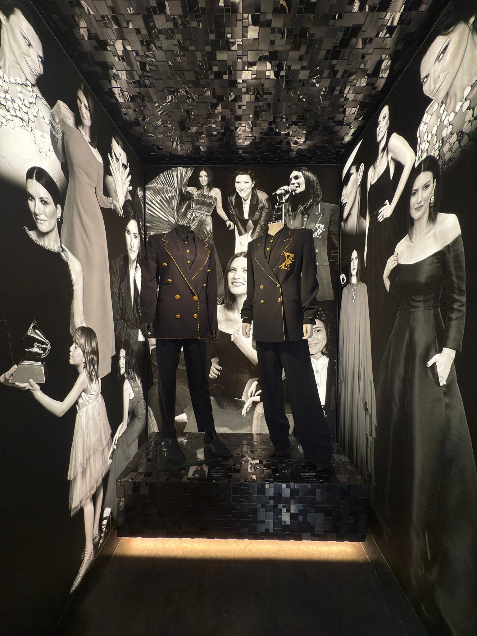 GzsrKmUXsAA7bXB.jfif