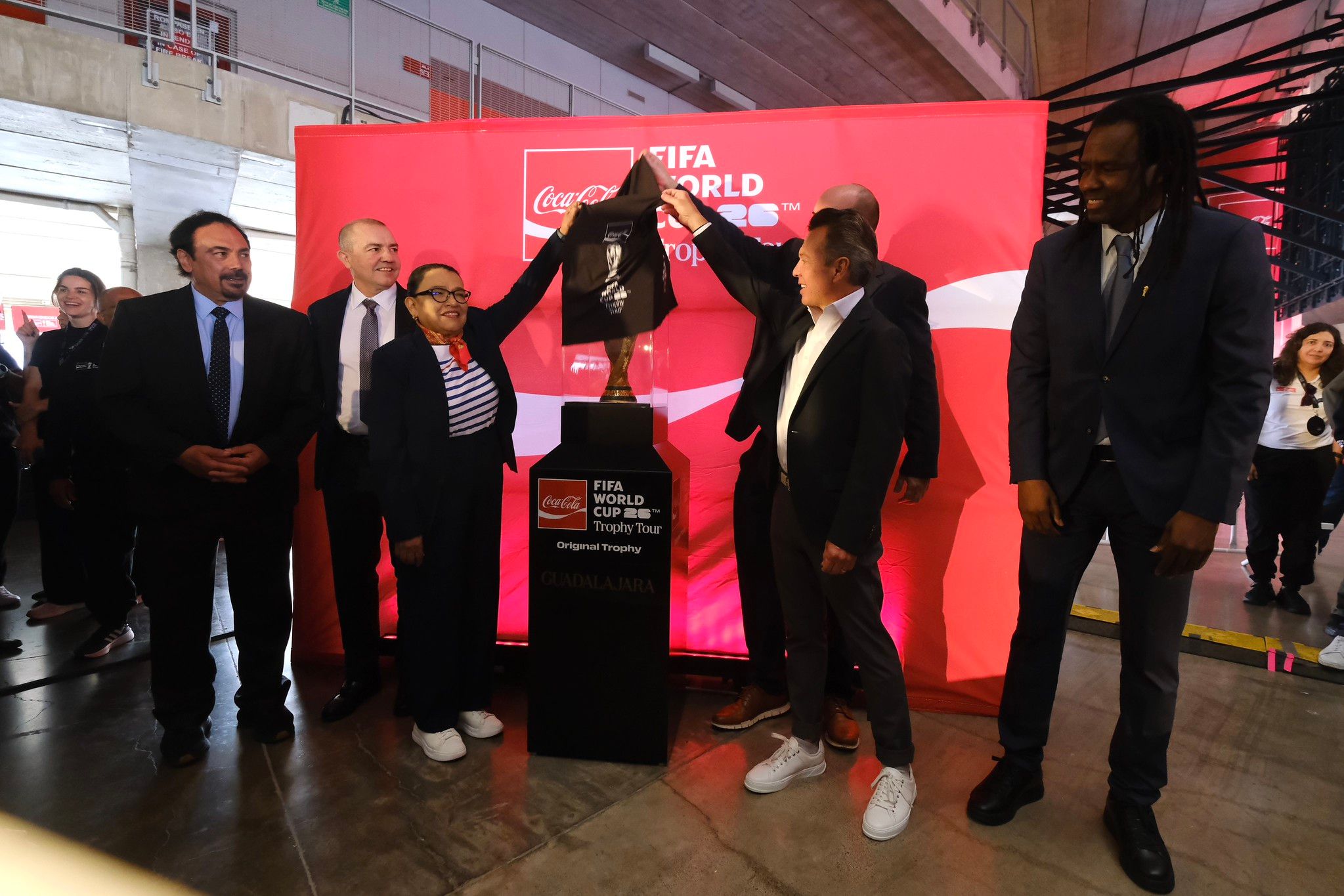 HCRwTb5XoAA6a12.jfif