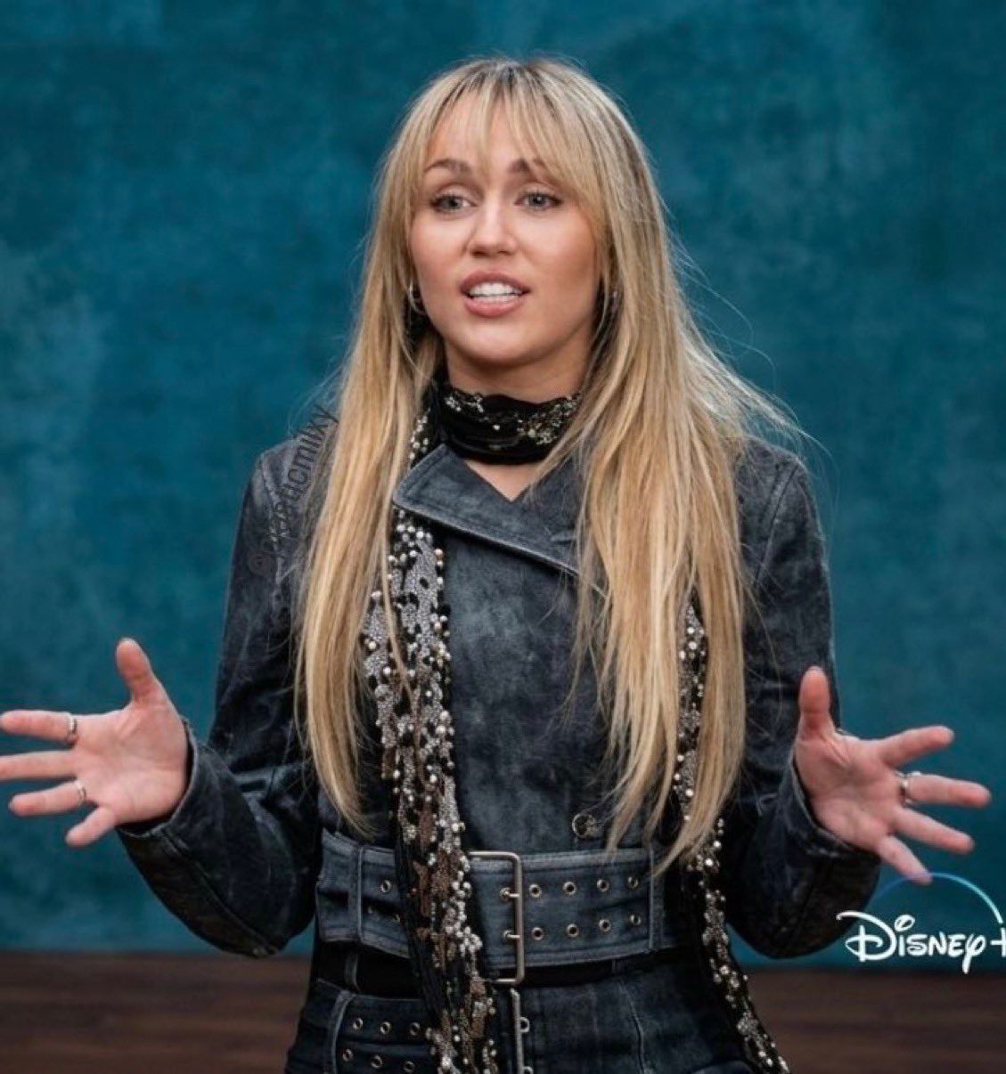 HDBkhJNWsAACb-j.jfif