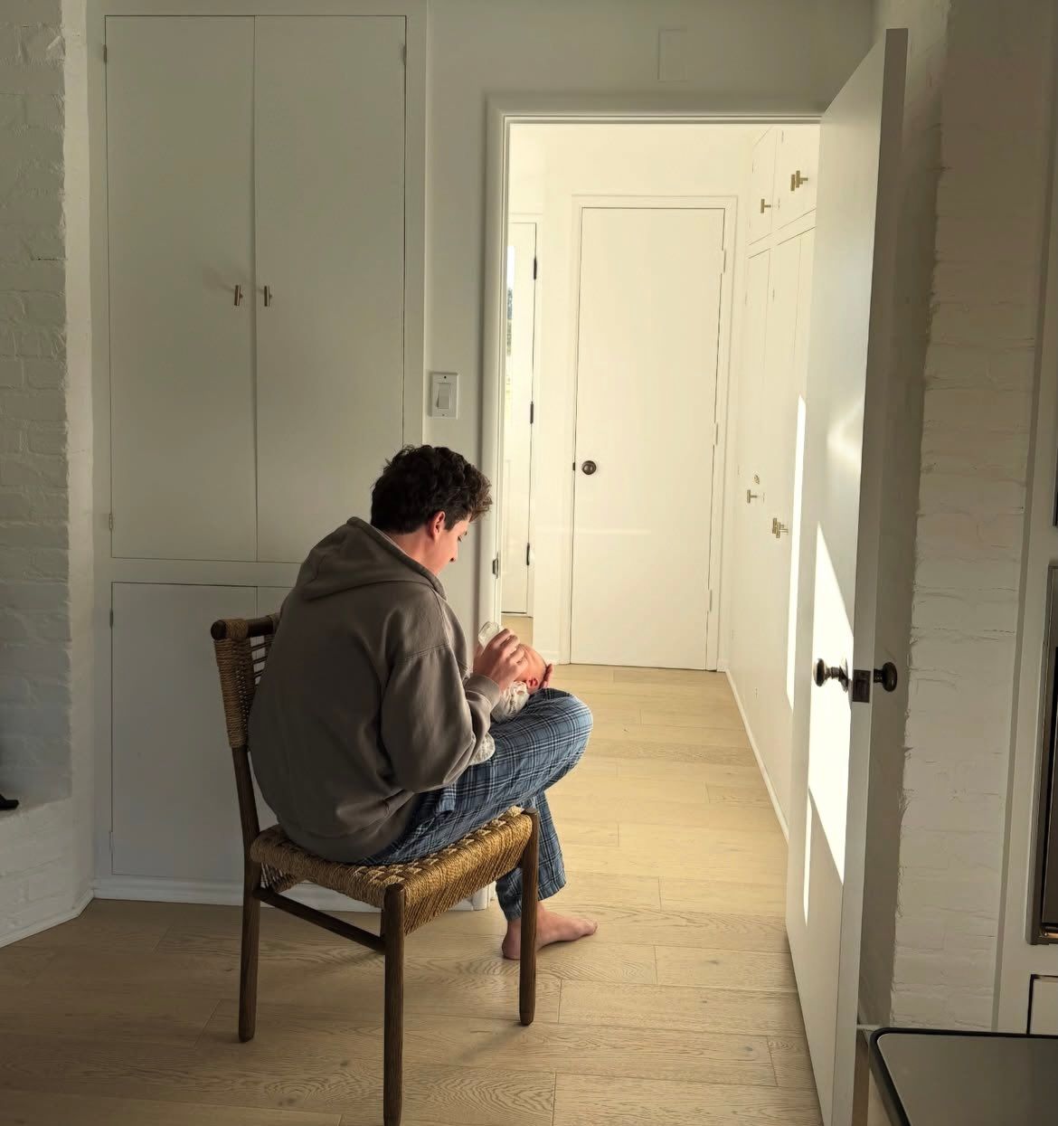 HEG9UbVbAAEM4mp.jfif