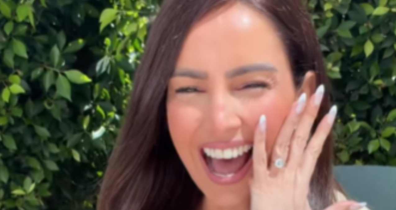 HFUOKyGXIAADpfm.jfif