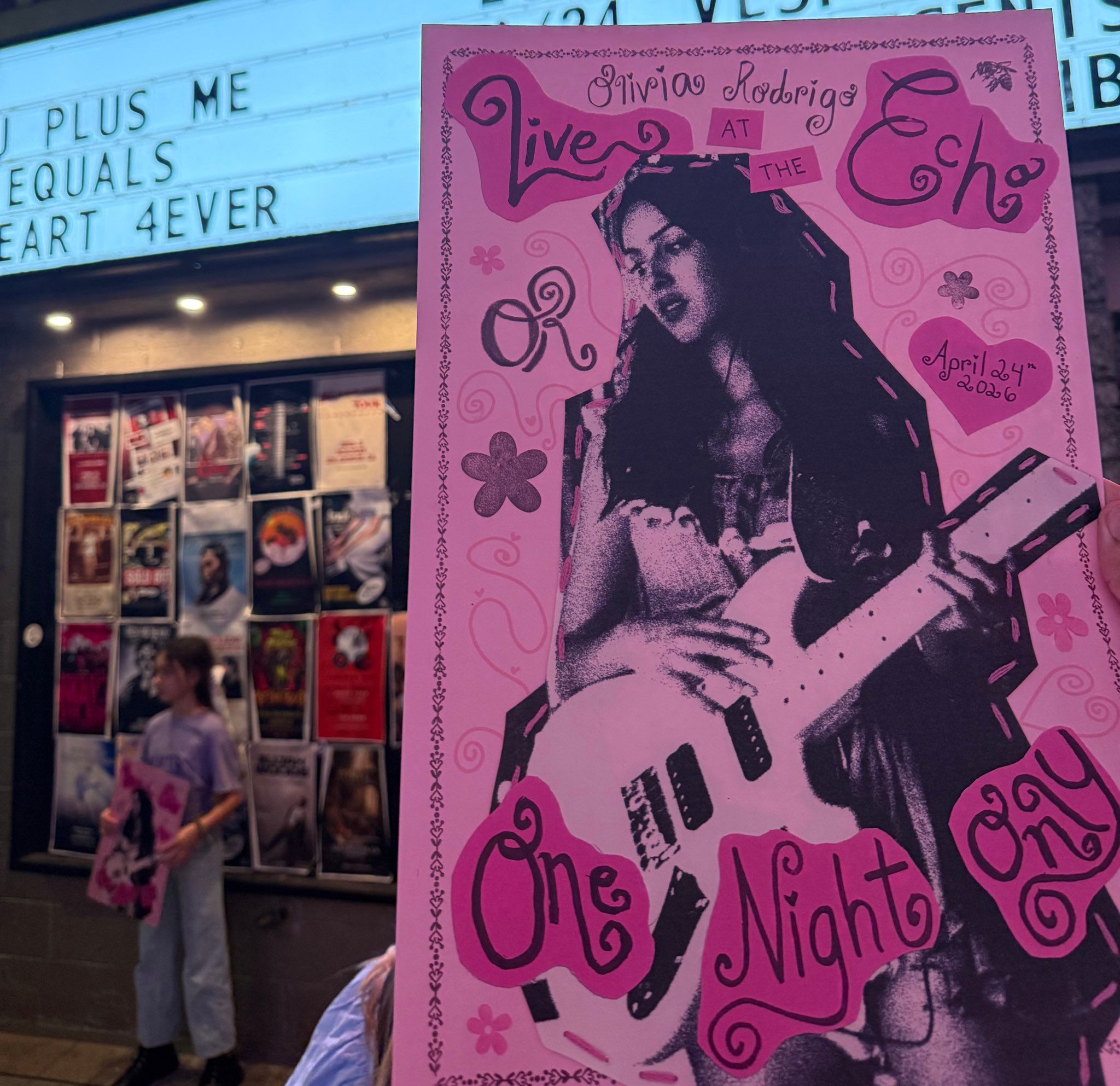 HGuWrUTbcAAoRuH.jfif