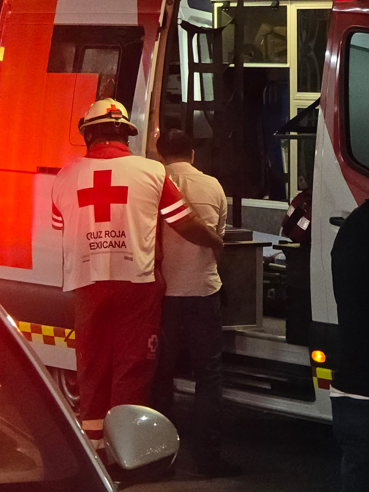 Hombre lesionado tras chocar contra 'fantasmas' en Montemorelos.jpg