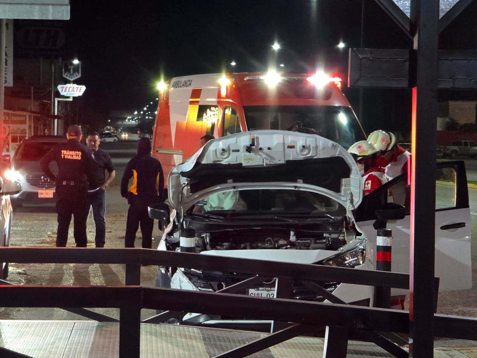 Hombre lesionado tras chocar contra 'fantasmas' en Montemorelos.jpg