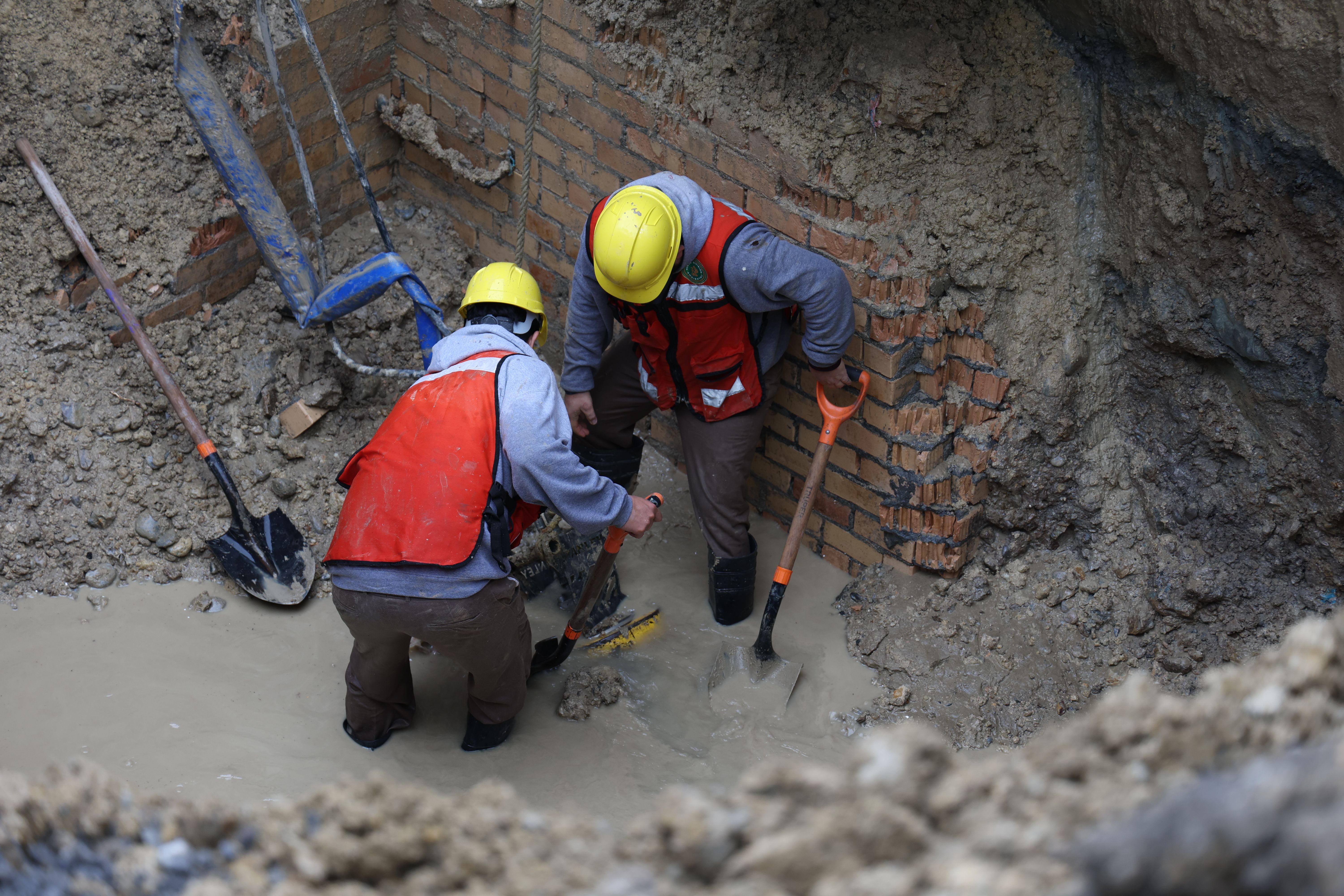 Agua y Drenaje sigue con reparación en boulevard De la Madrid.png