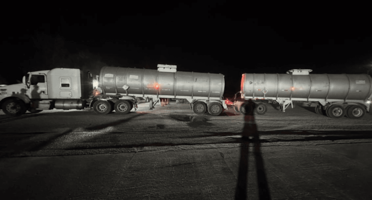 Incautan 60,000 litros de hidrocarburo en Linares.png