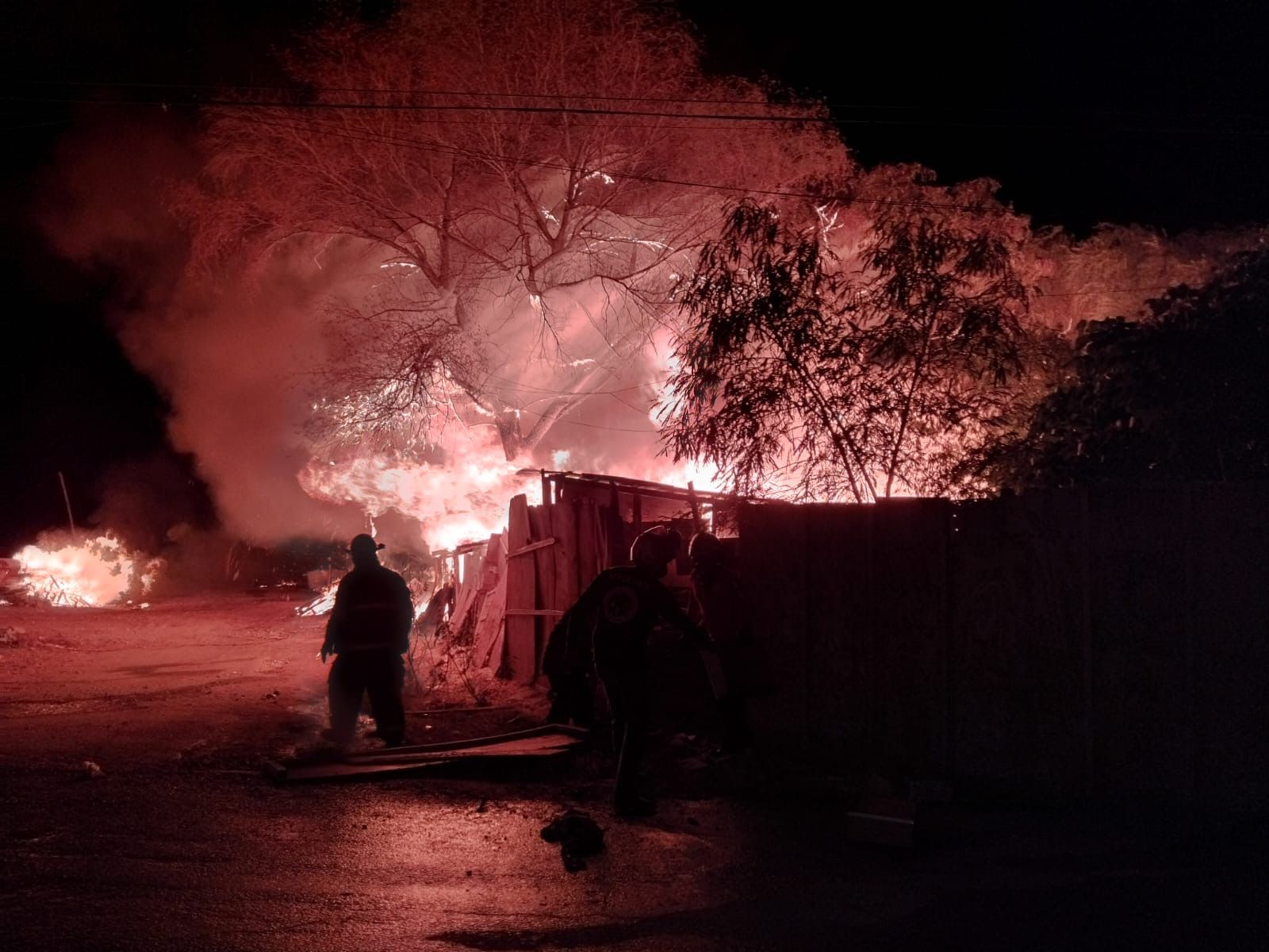 Incendio consume seis tejabanes en la colonia Avance Popular.png