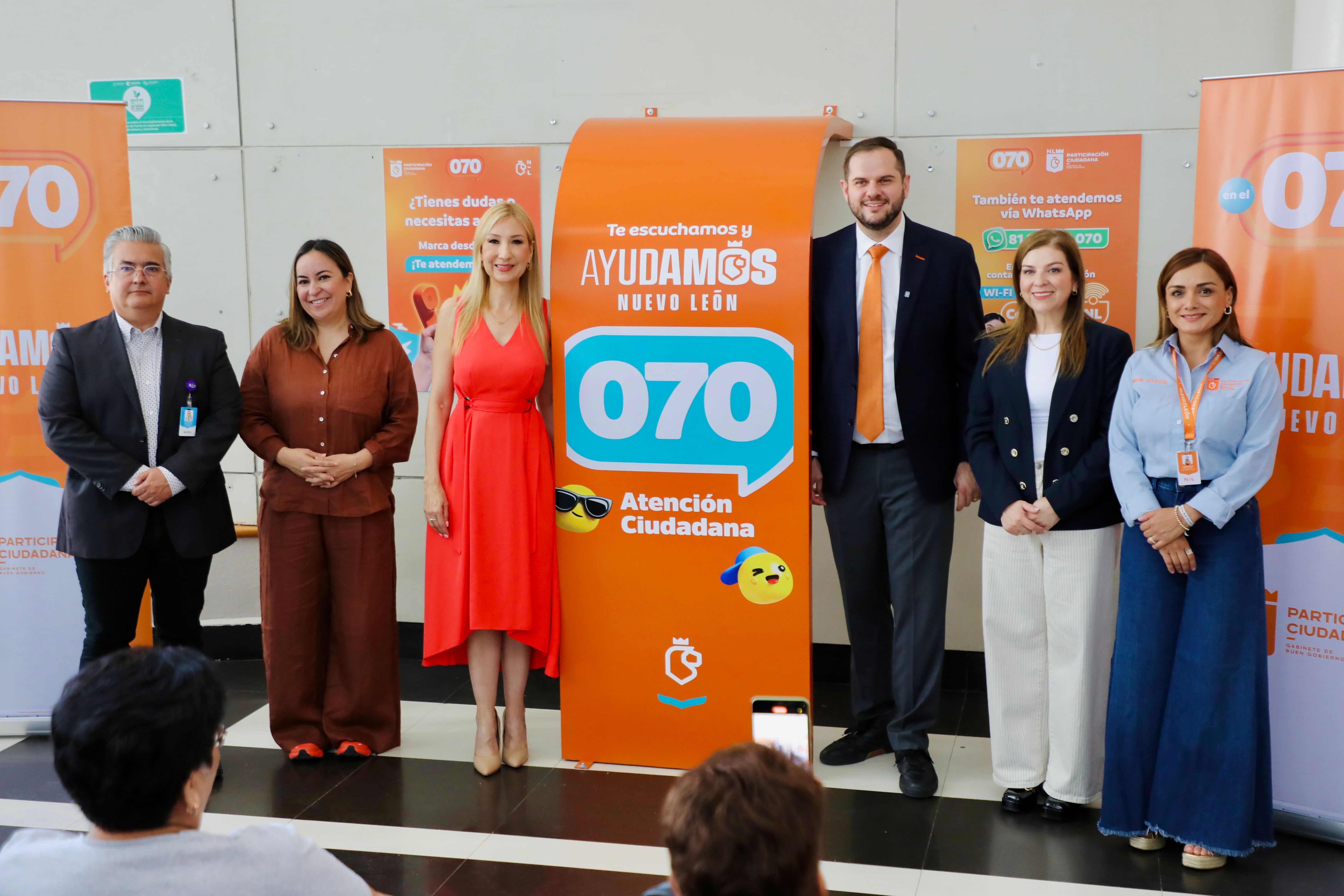 Instalan primera cabina 070 en Materno infantil