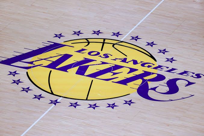 Josh Kushner da el salto a la NBA con la compra de Lakers