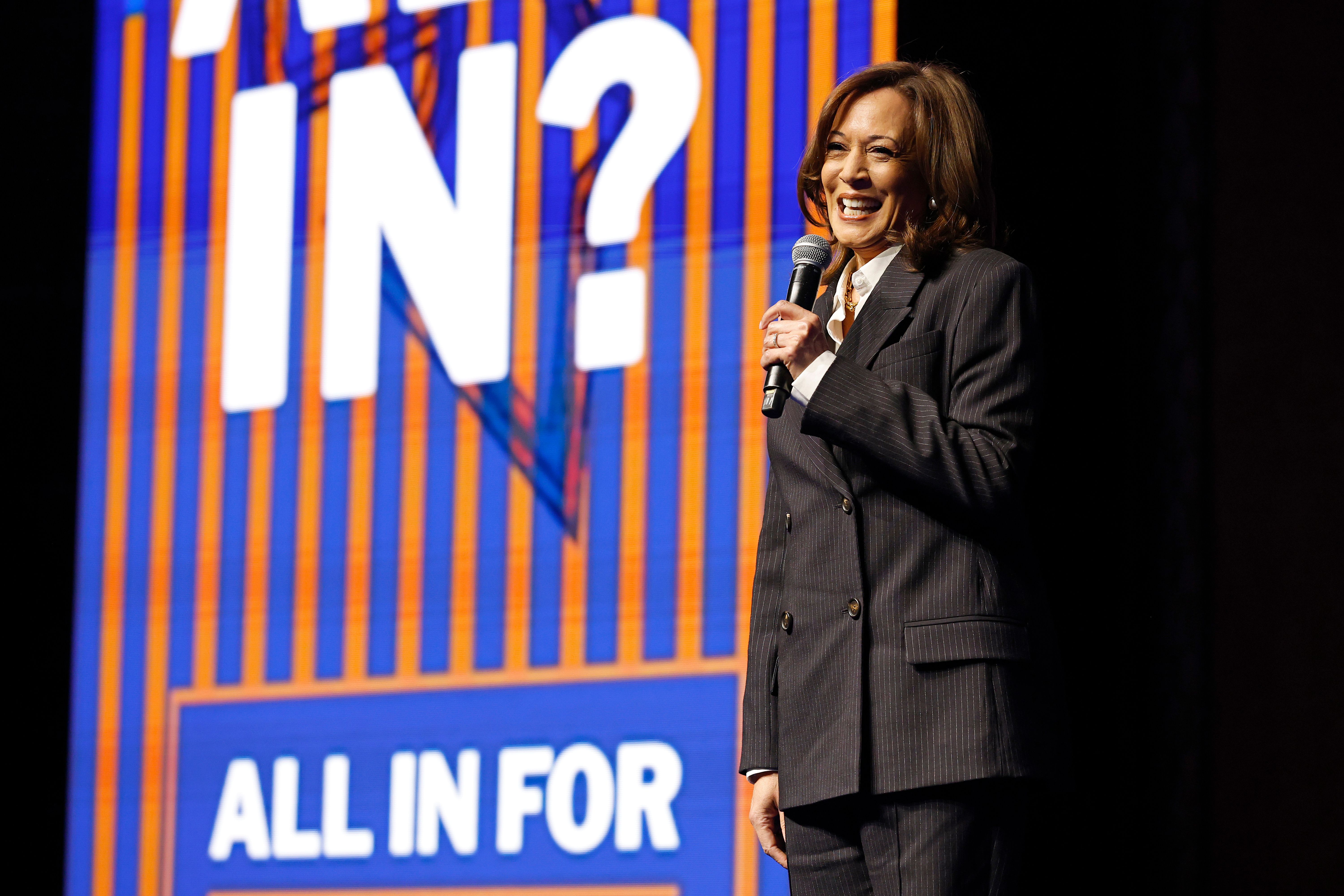 Kamala-Harris-Helena-Moreno.jpg
