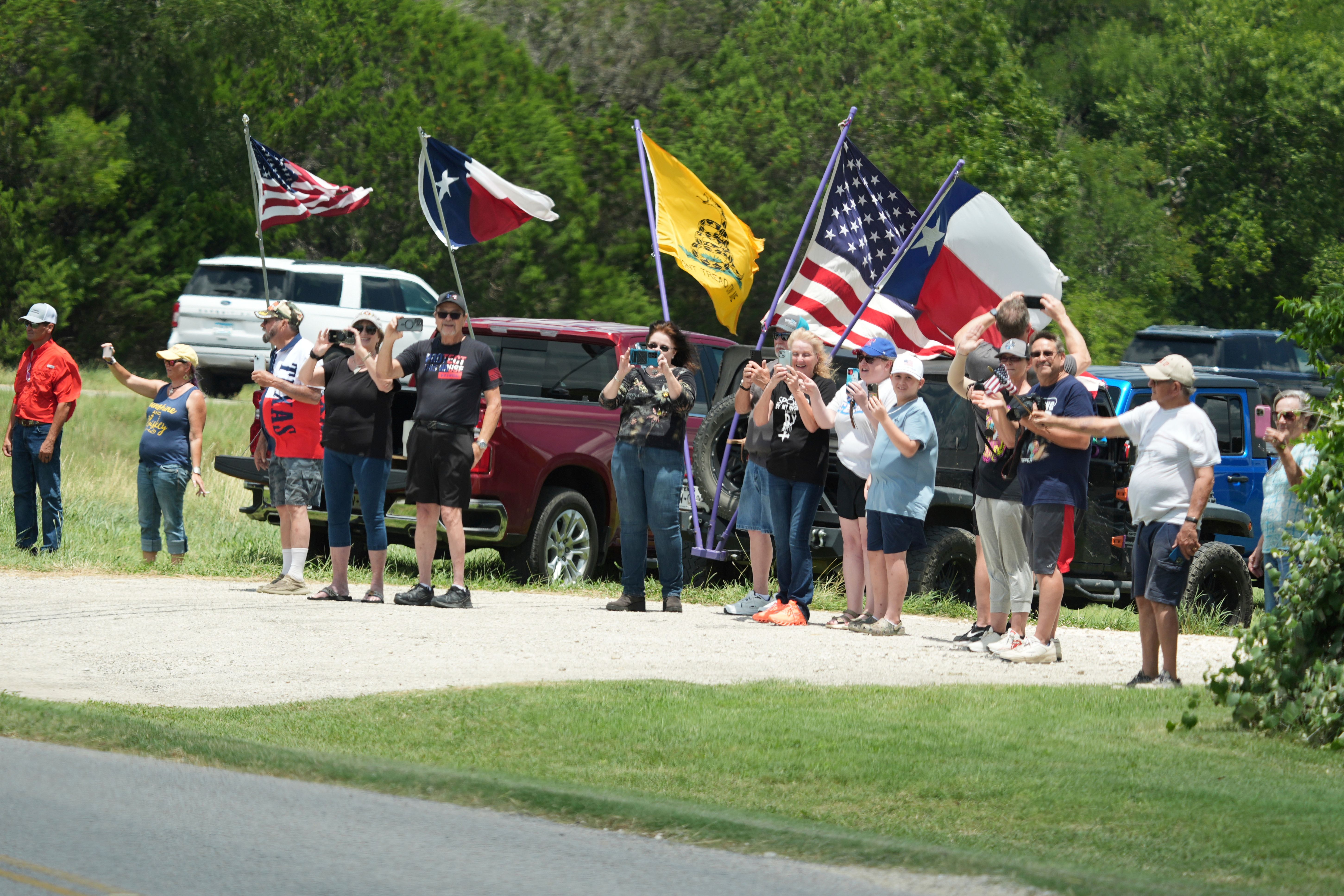 Llega Trump a Texas a evaluar daños por inundaciones en Kerrville