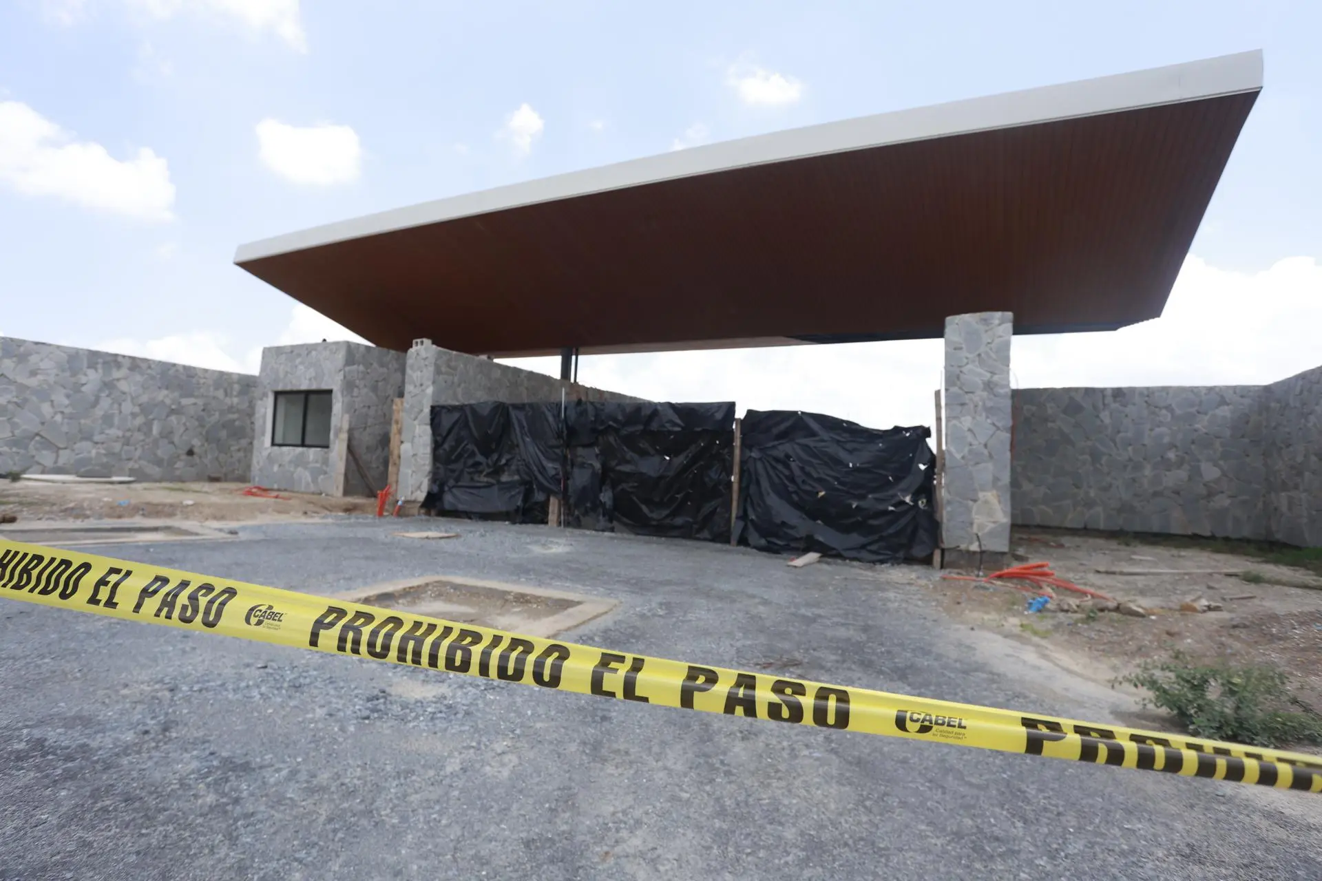 Localizan 60 cuerpos apilados en crematorio de Ciudad Juárez