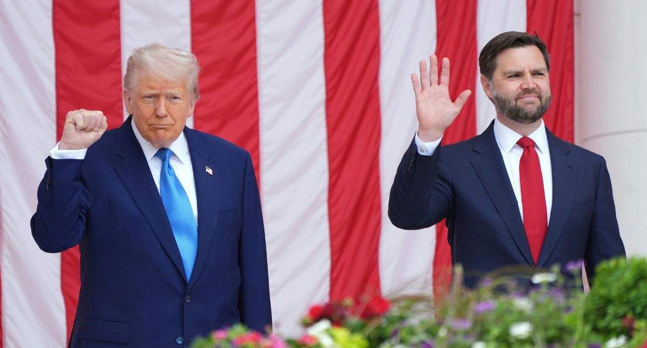 'No es irascible ni impulsivo': JD Vance defiende a Trump de Musk