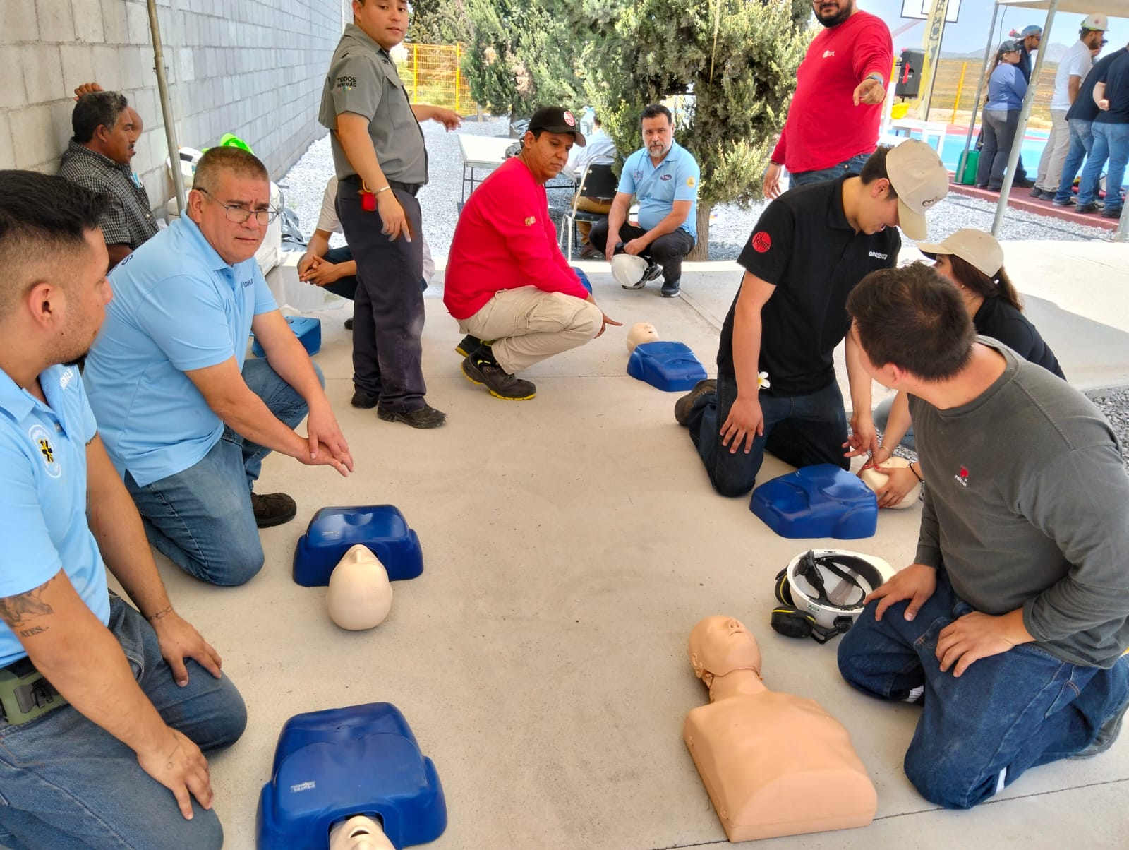 Participan 200 brigadistas en macrosimulacro de primeros auxilios