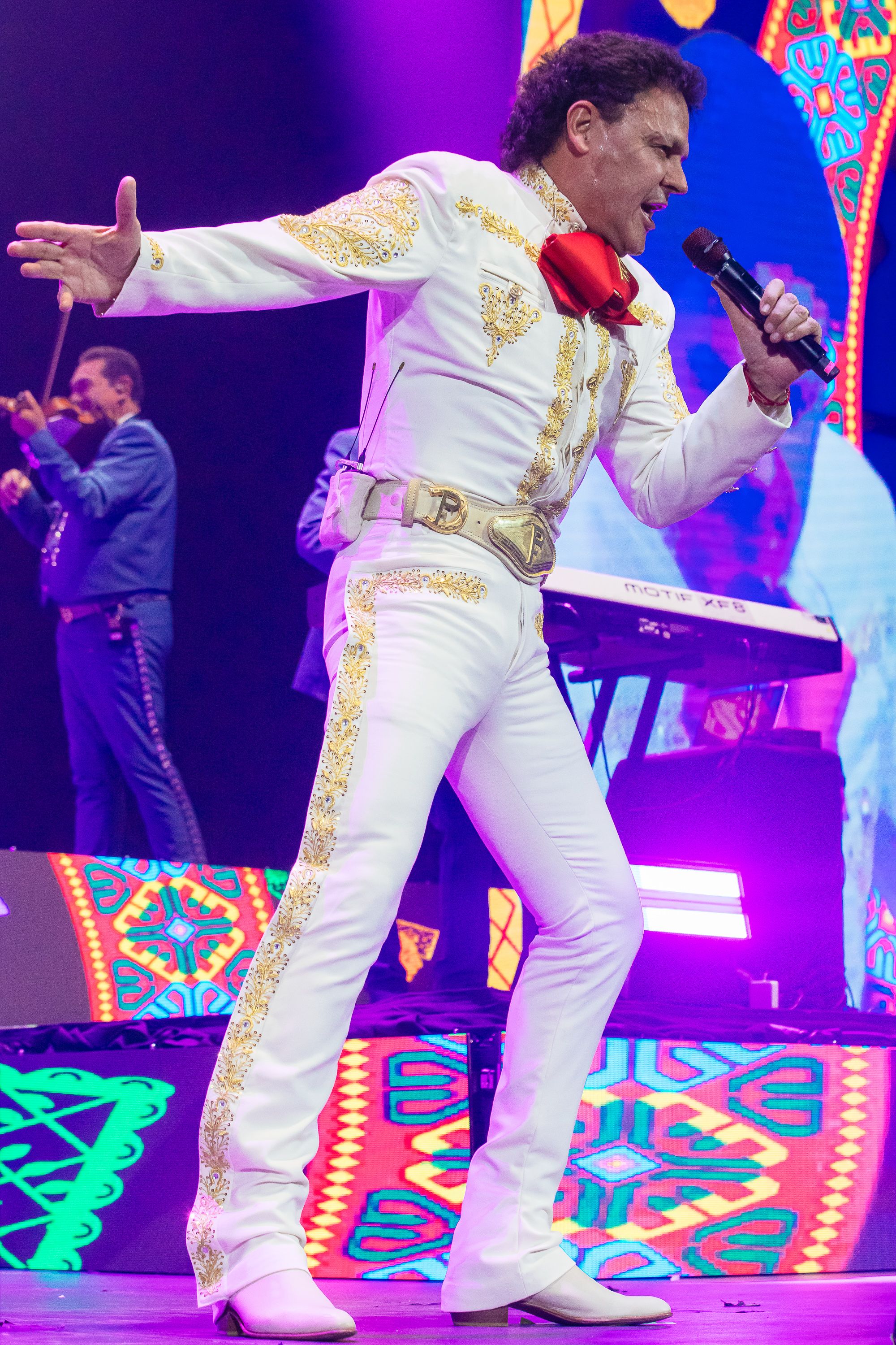 Pedro Fernández 24.jpg