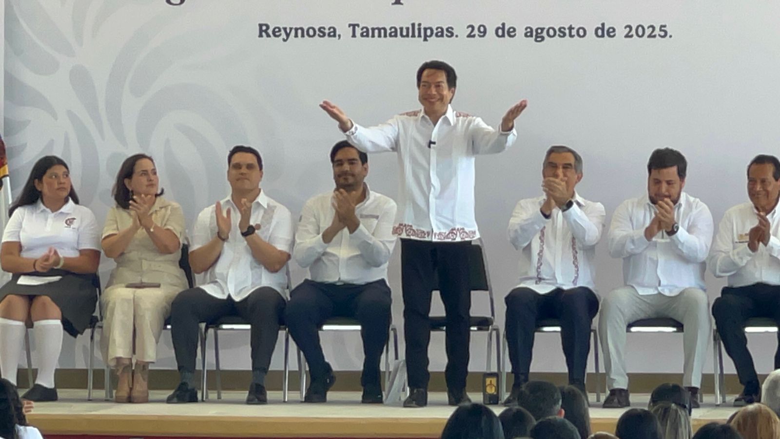 Presenta Mario Delgado cambios históricos en el bachillerato