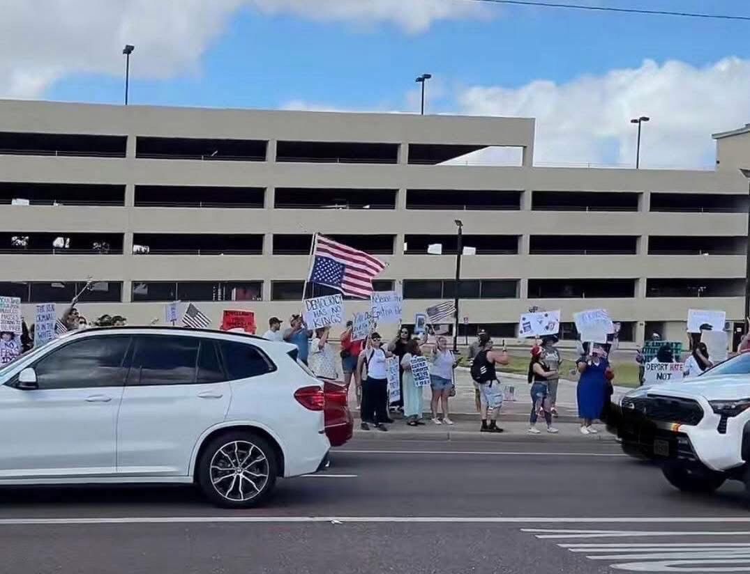 Protestan en el Valle de Texas por redadas migratorias