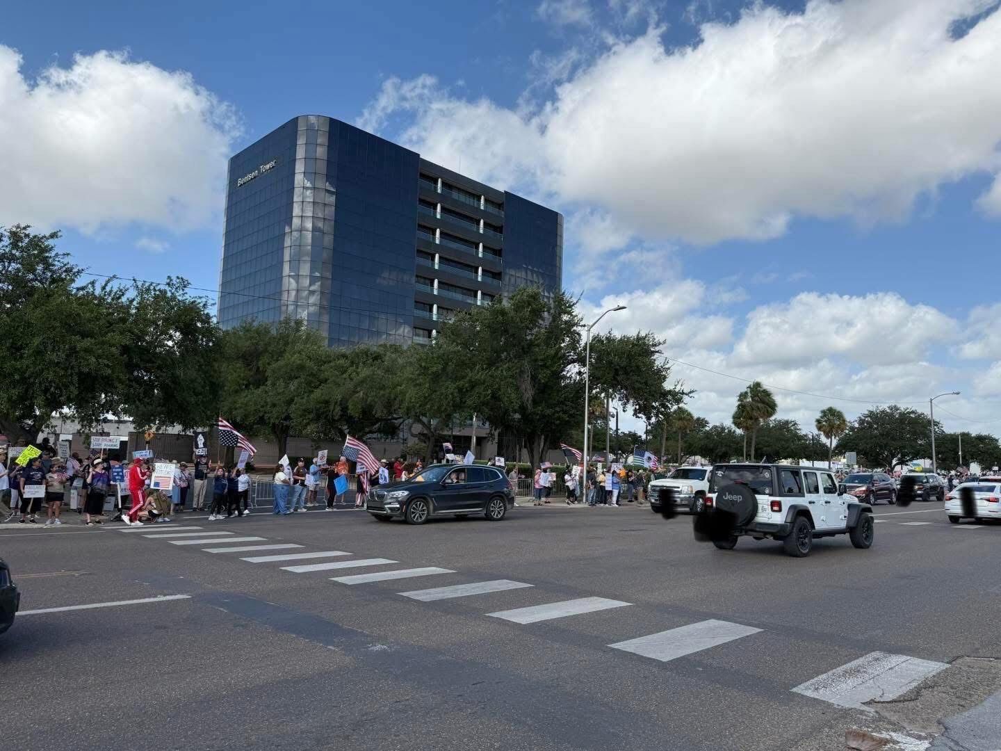 Protestan en el Valle de Texas por redadas migratorias