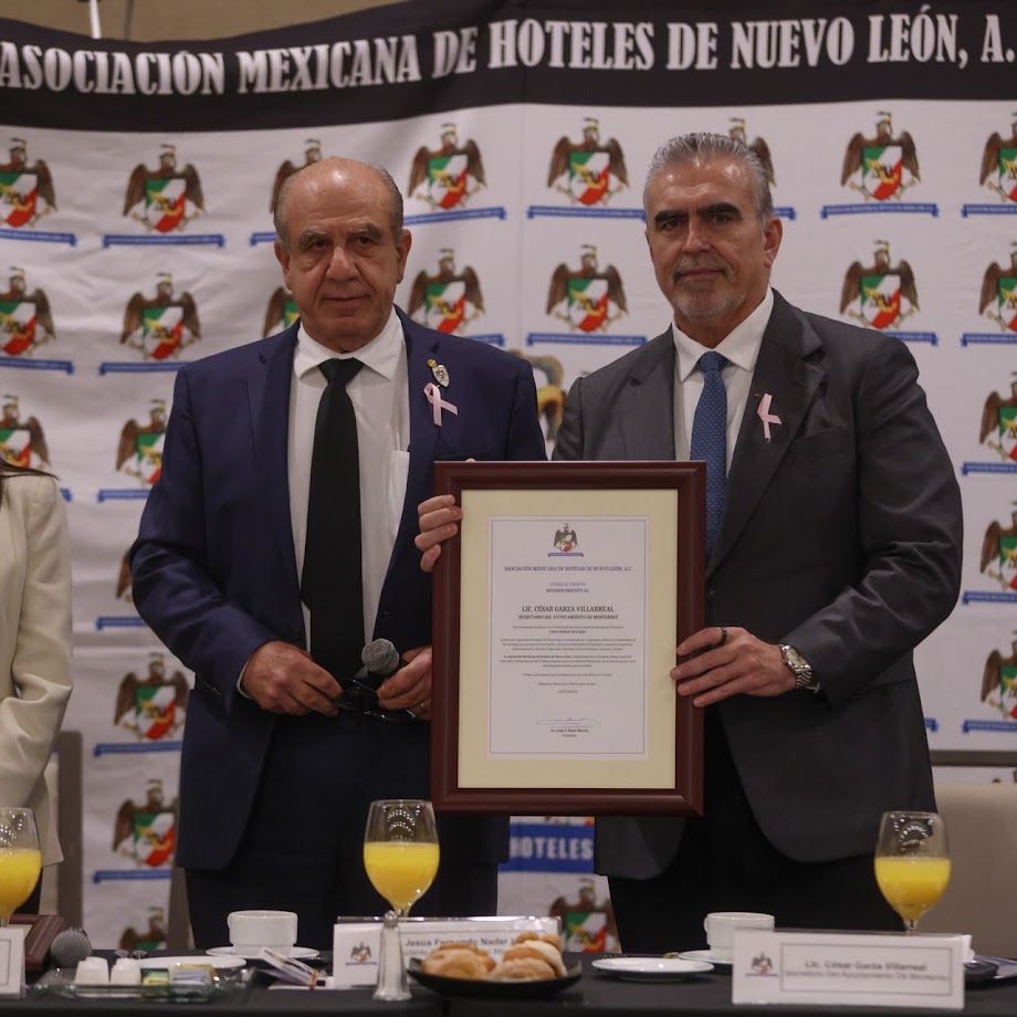 RECONOCIMIENTOS DE HOTELEROS A MTY 3.jpeg