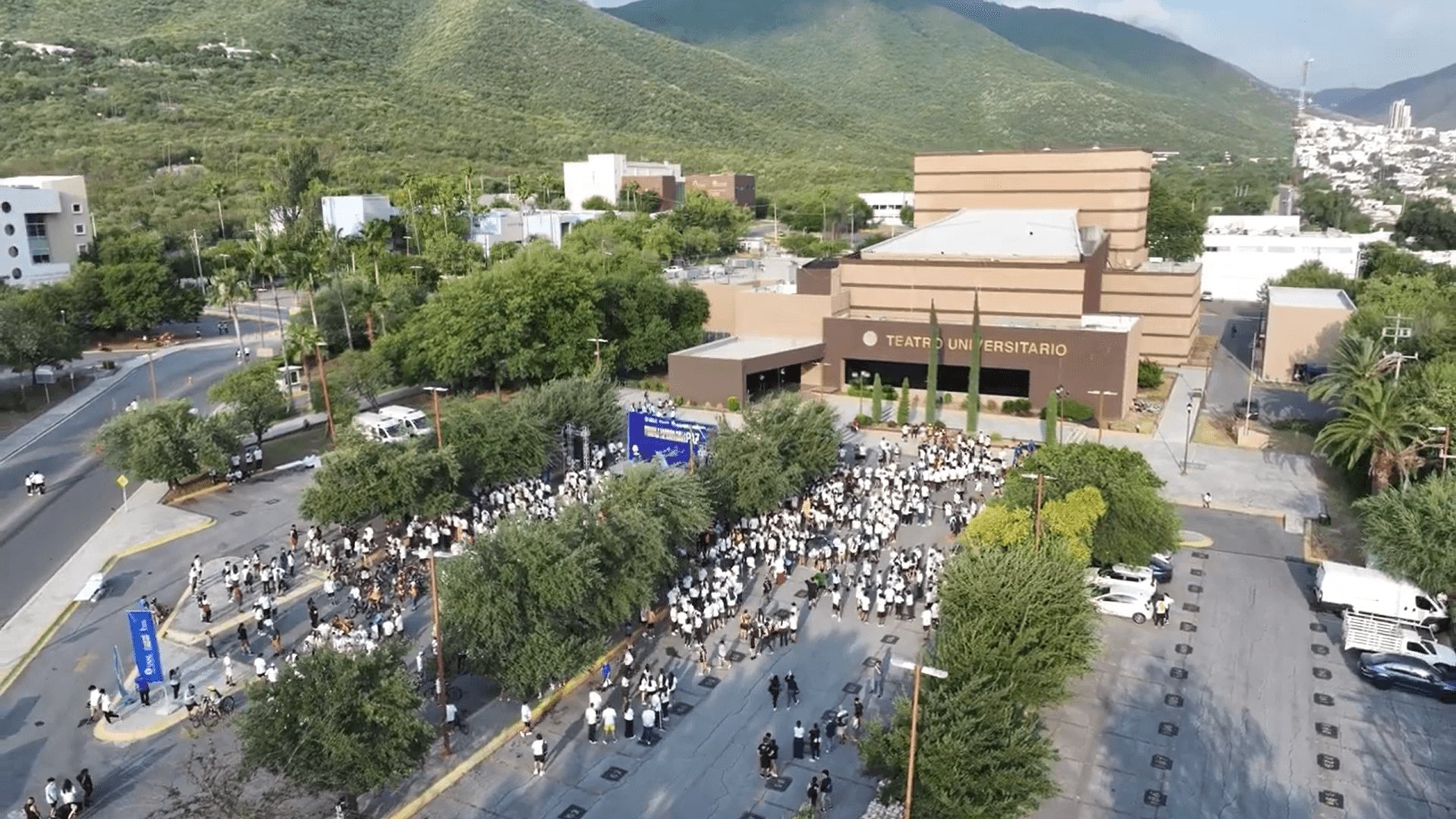 Realiza UANL rodada y carrera por la paz