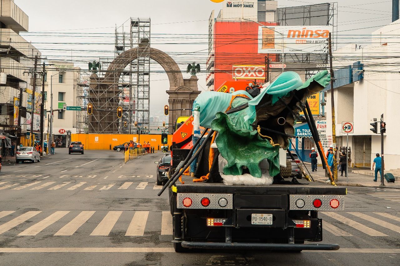 Realizan operativo para la Alegoría al Arco de la Independencia