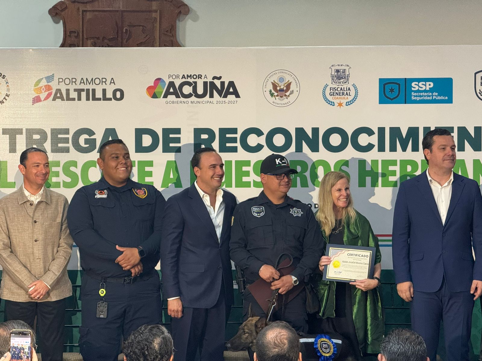 Reconocen a brigadistas y binomios K9 que participaron en Texas