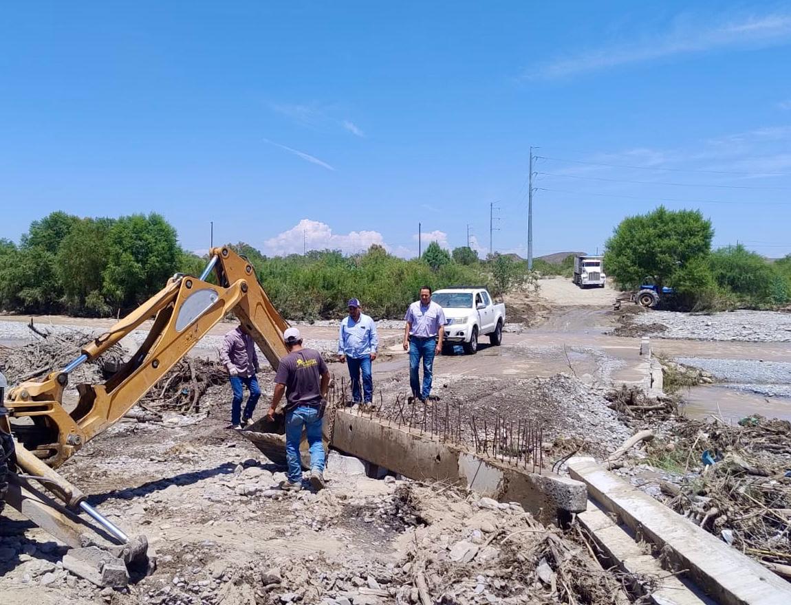 Rehabilitan acceso a ejido Mesillas tras afectaciones por lluvias