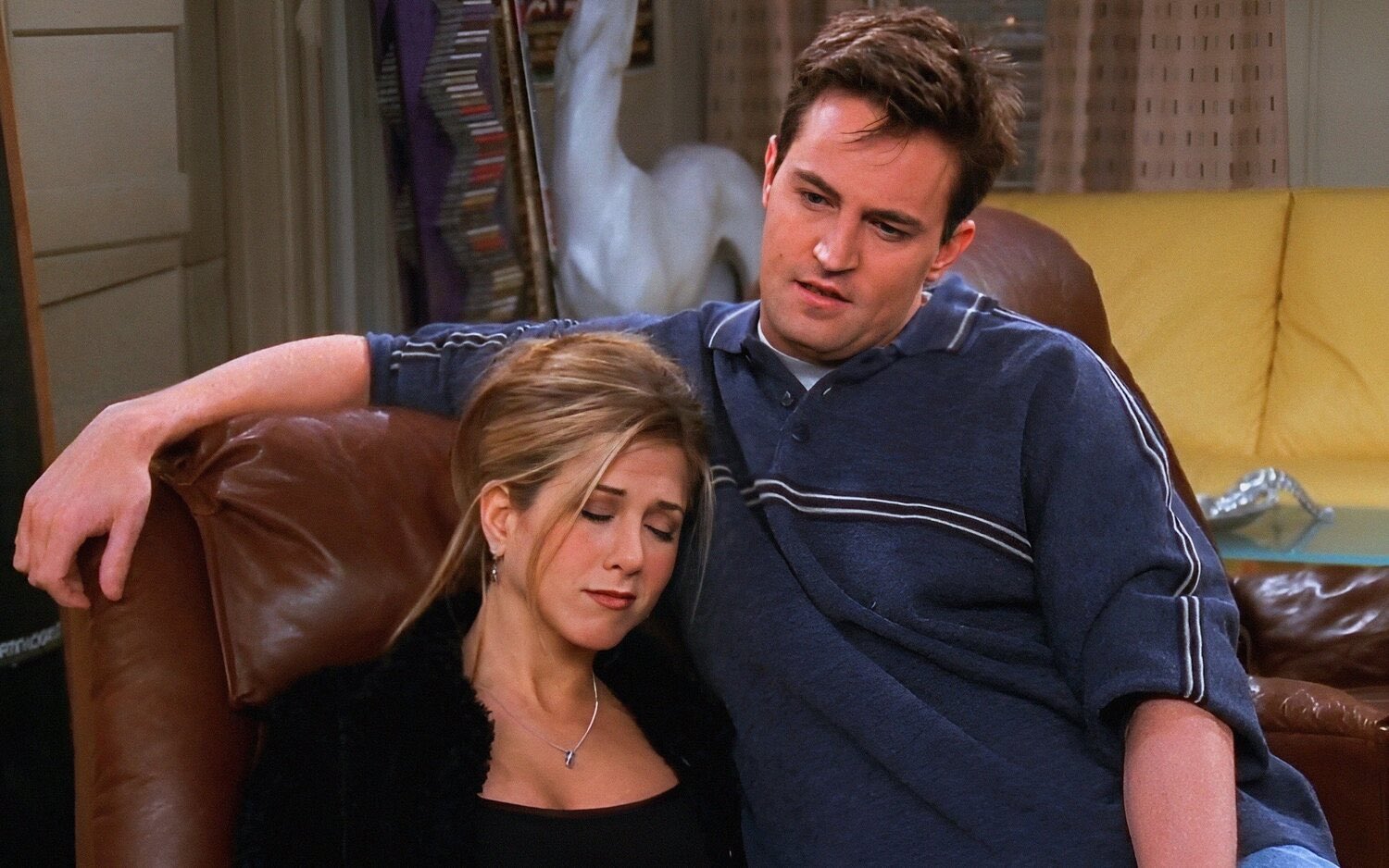 Revela Jennifer Aniston que estuvo de luto por Matthew Perry antes de su muerte