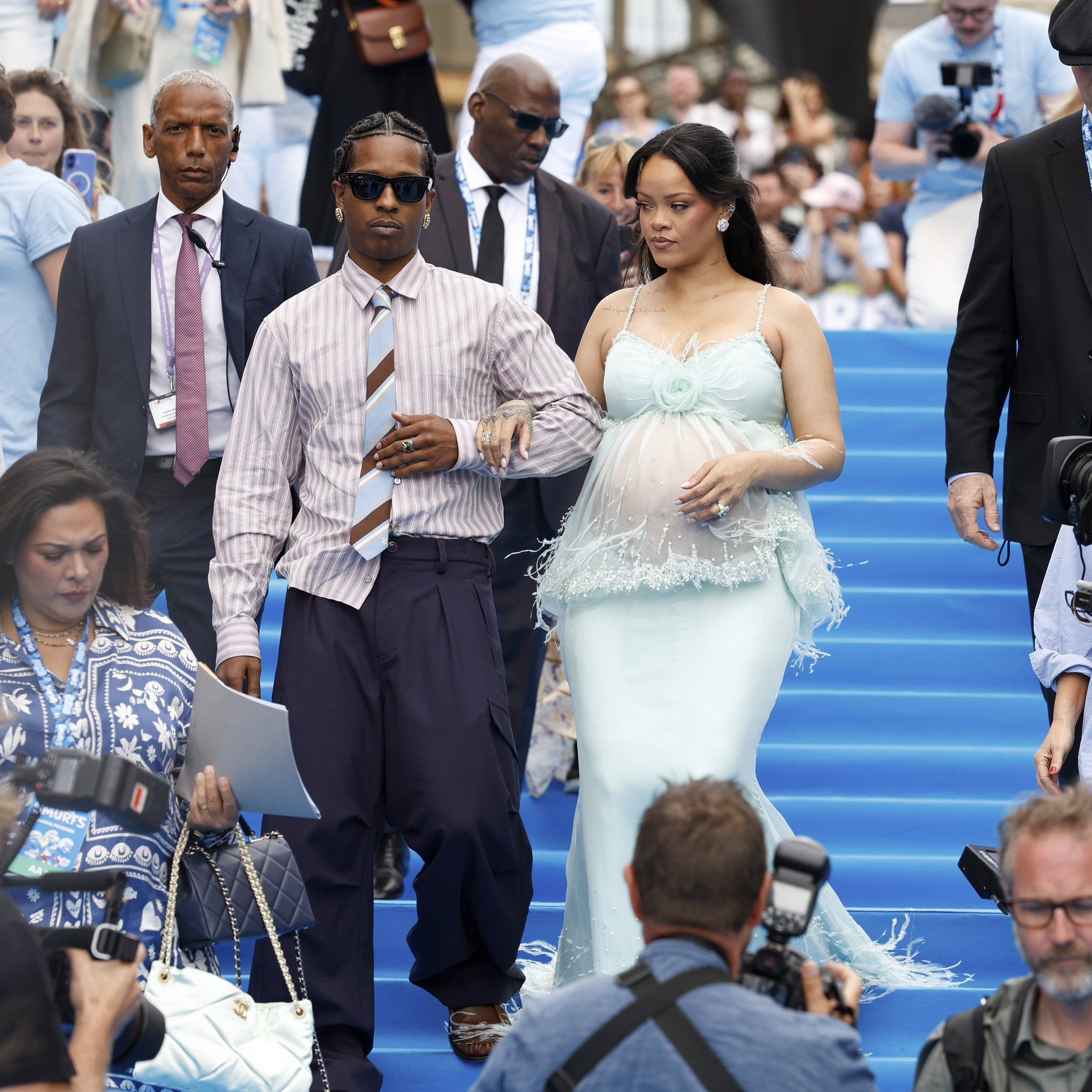 Rihanna asiste al preestreno mundial de 'Los Pitufos' en Bruselas