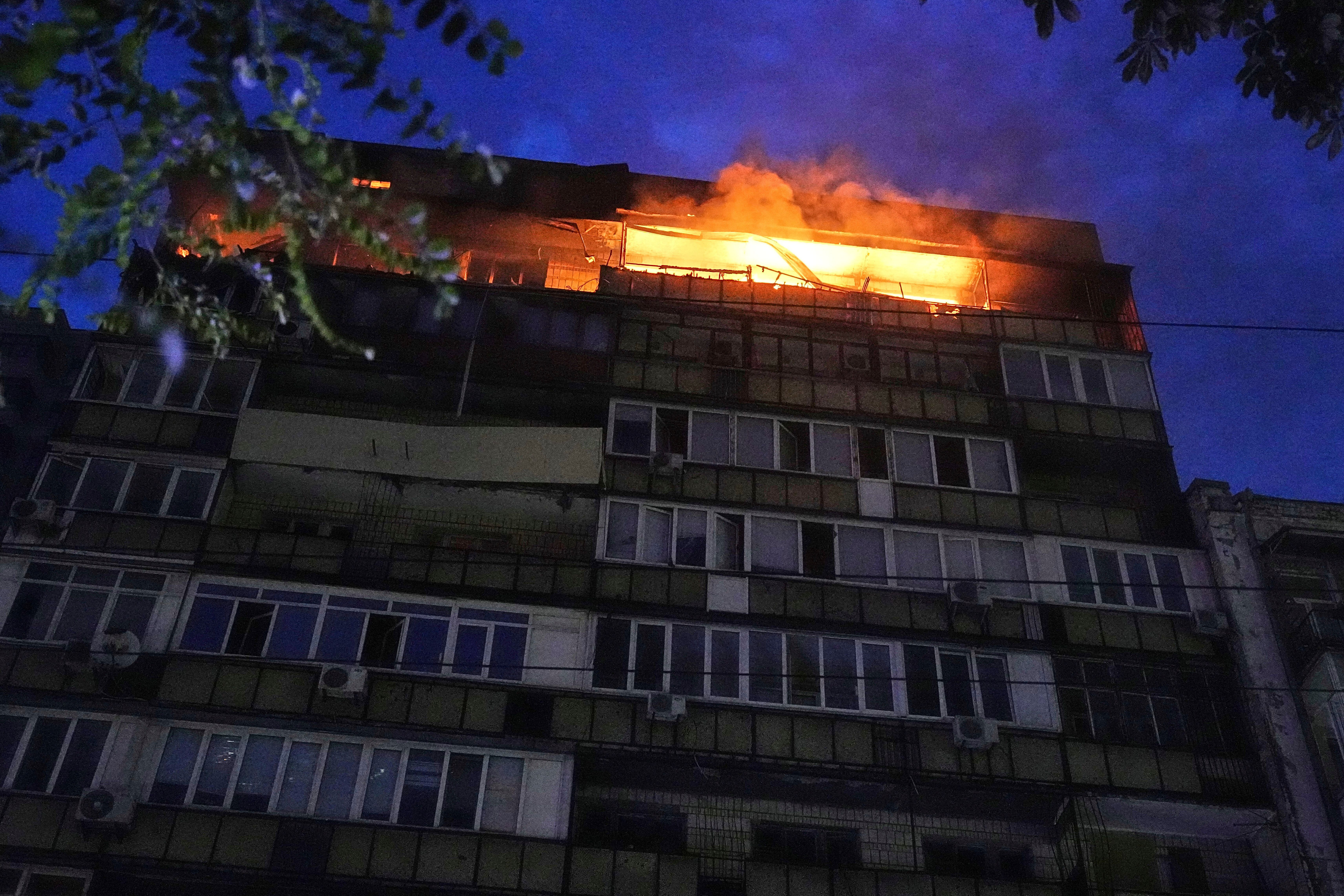 Rusia lanza nuevo ataque con misiles contra Kiev; hay dos muertos