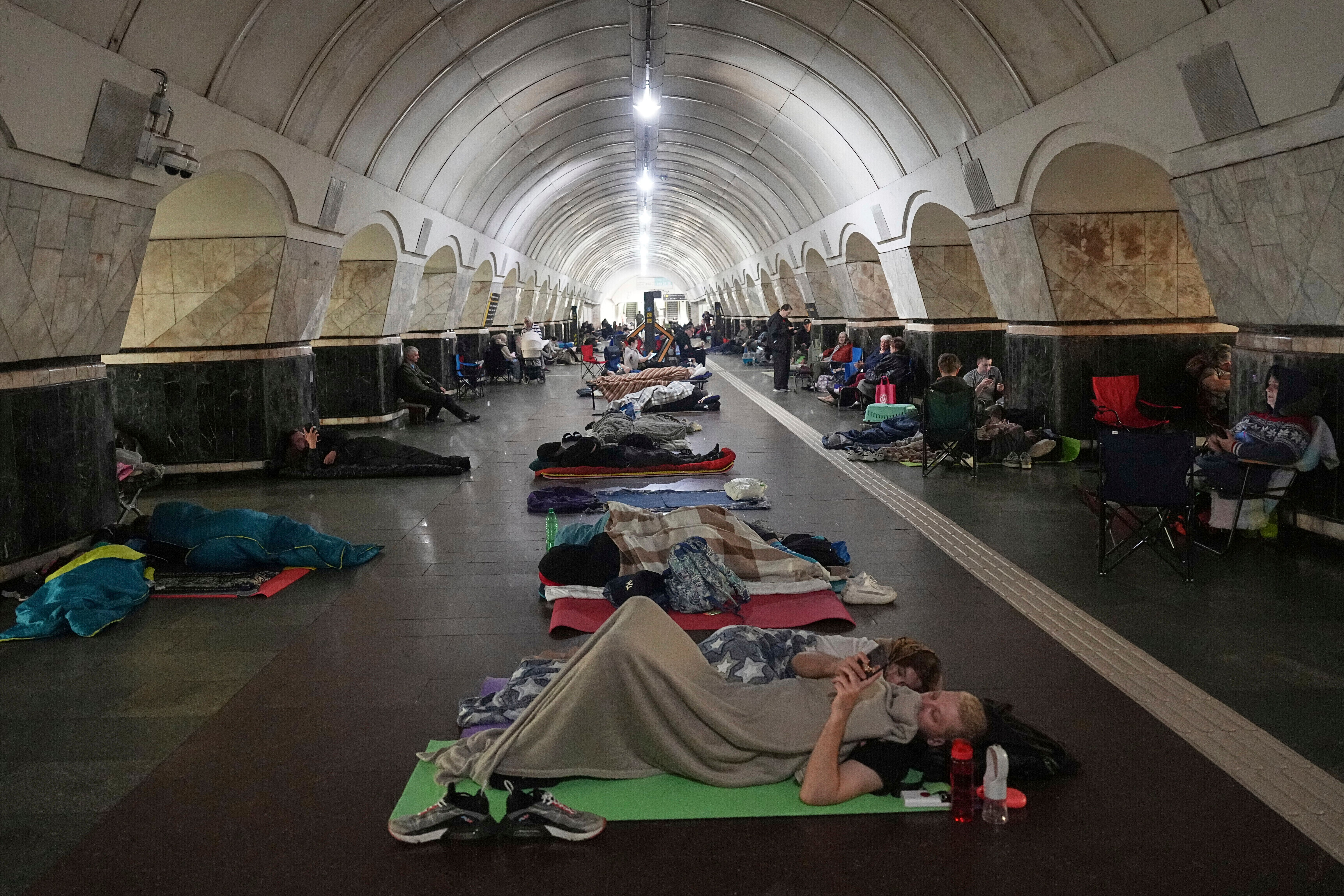 Rusia lanza nuevo ataque con misiles contra Kiev; hay dos muertos