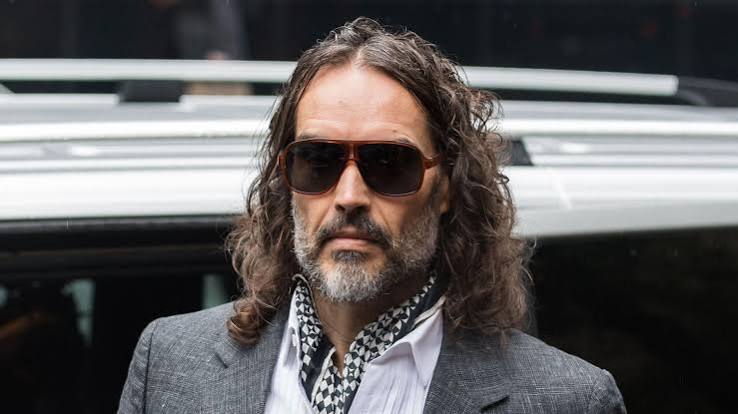  Russell Brand 