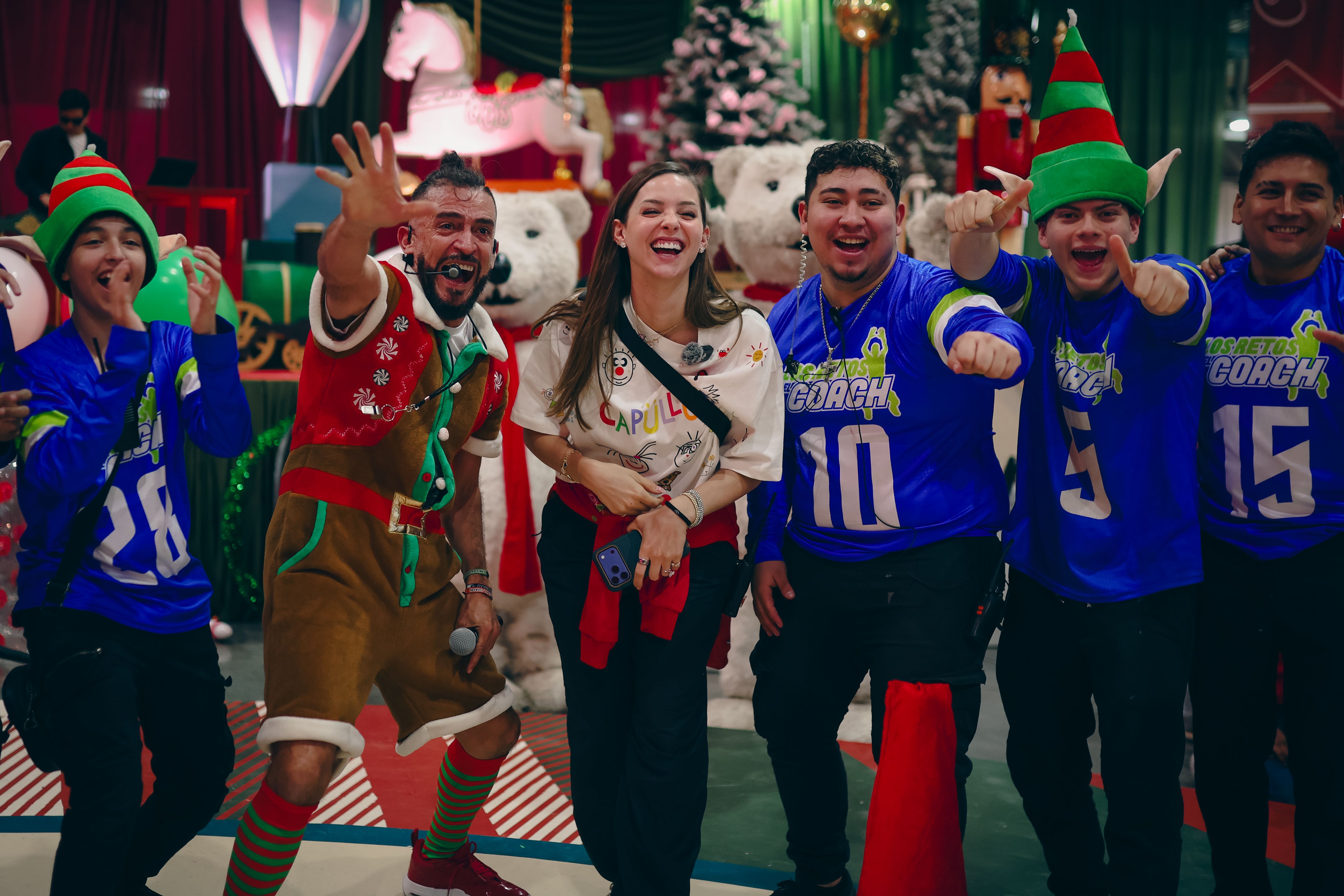 Samuel García y Mariana Rodríguez celebran posada en Capullos.png