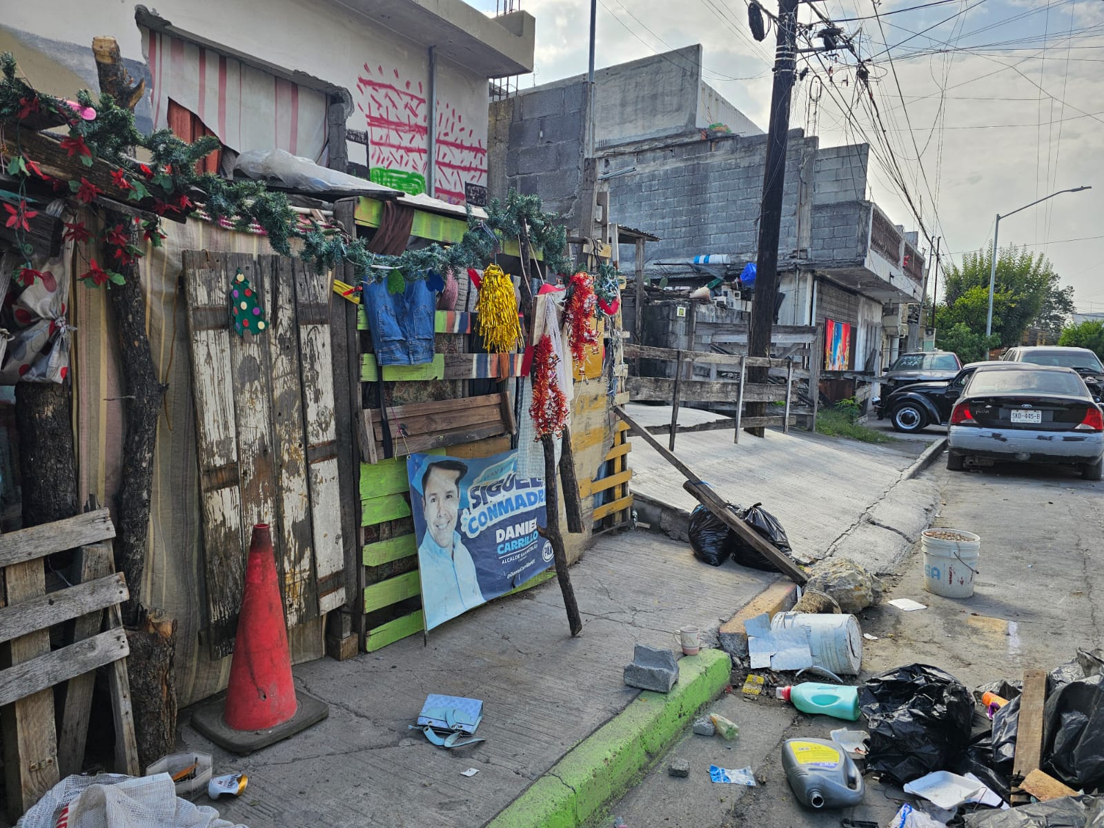 San Nicolás denuncian habitantes basura banquetas insalubridad.jpeg