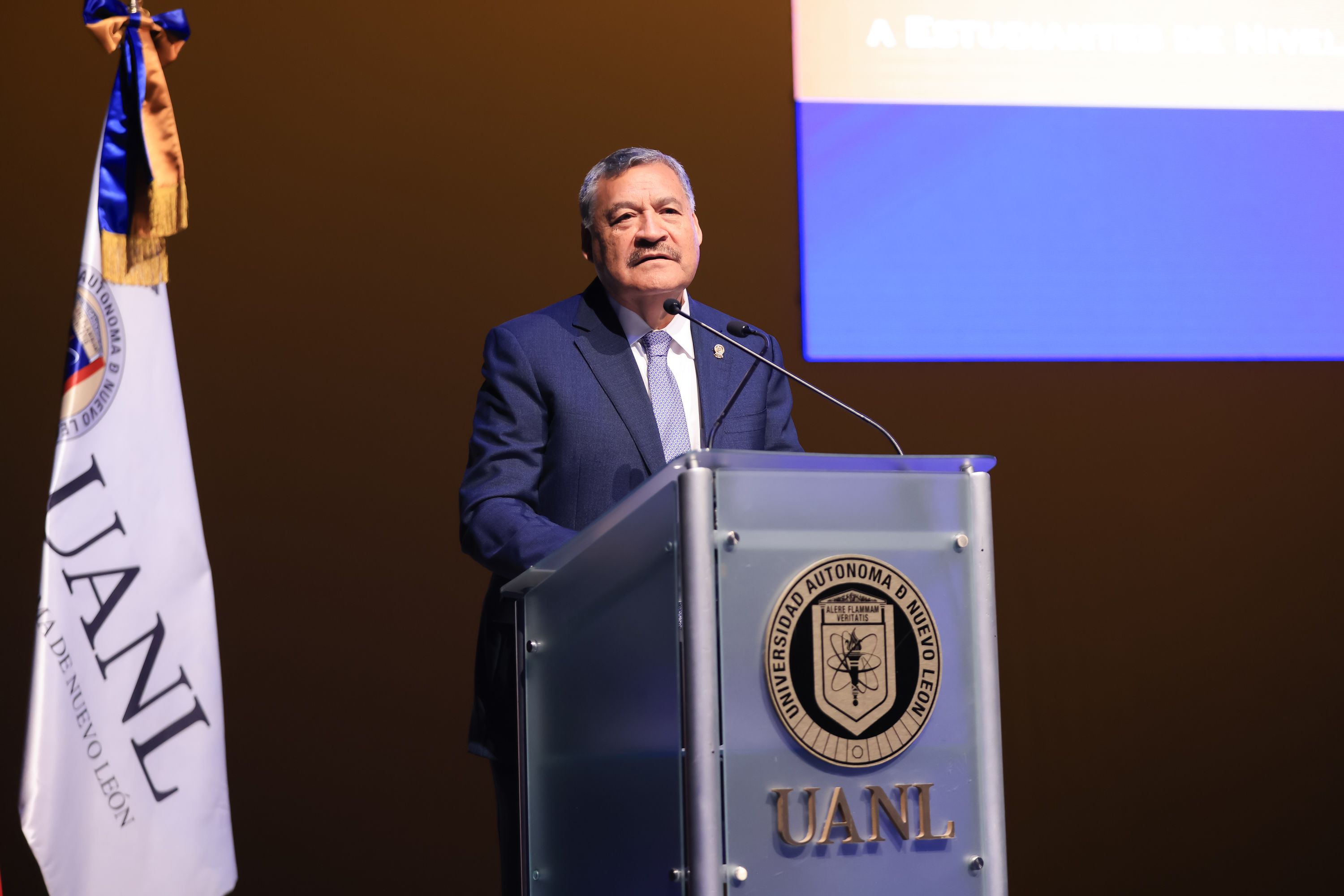 Santos Guzmán