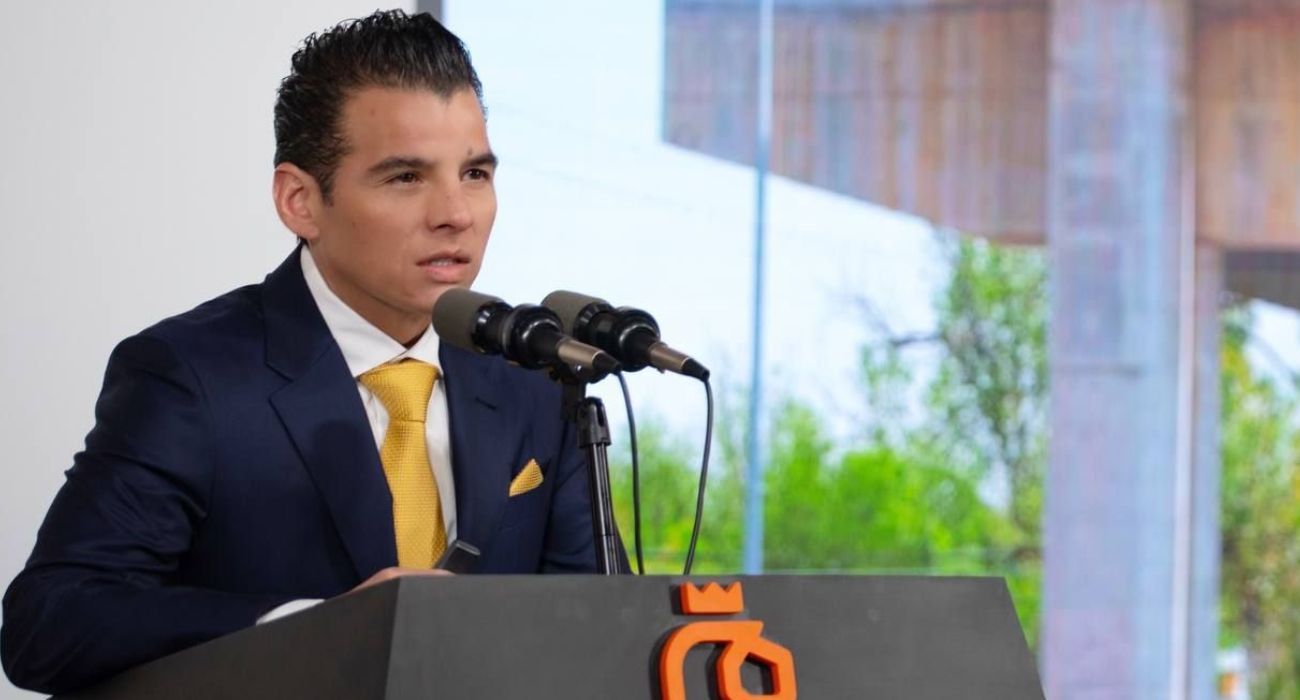 Se enfoca Miguel Flores en proyectos estratégicos en NL